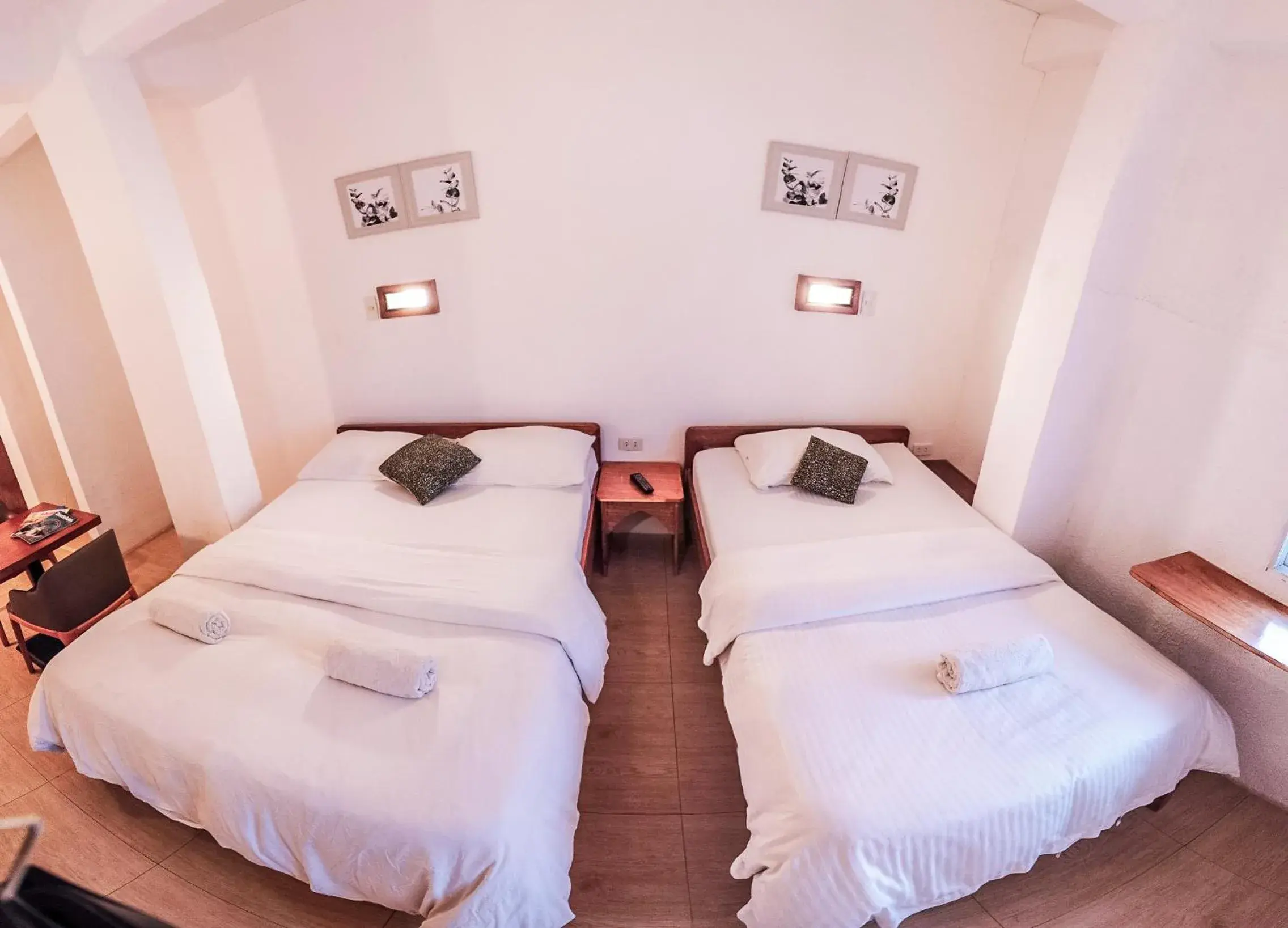 Superior Triple Room in Sea Horse Guest House Superior Triple Room in Sea Horse Guest House