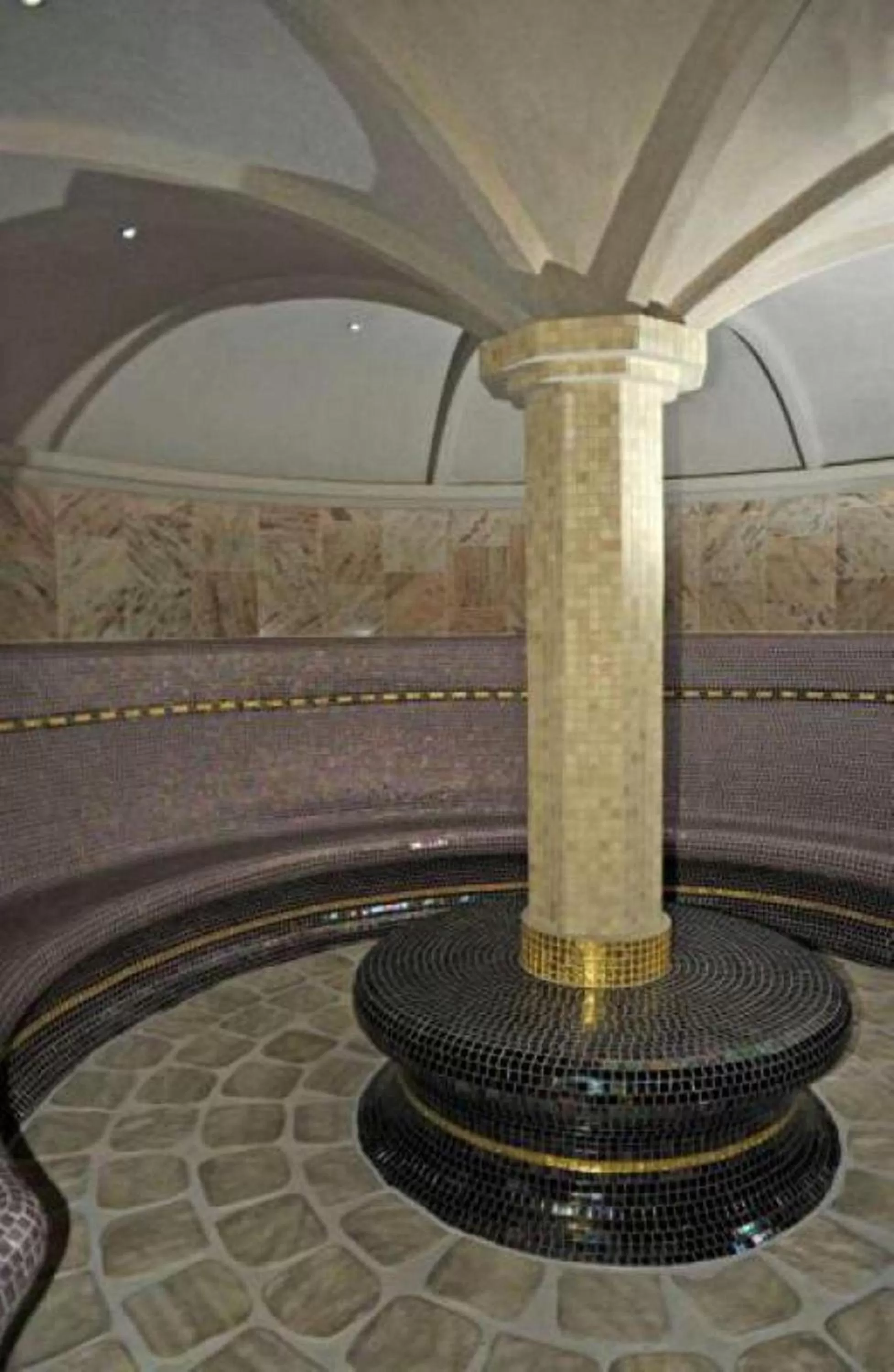 Spa and wellness centre/facilities in Hotel Metropol WELLNESS & CONGRESS HOTEL