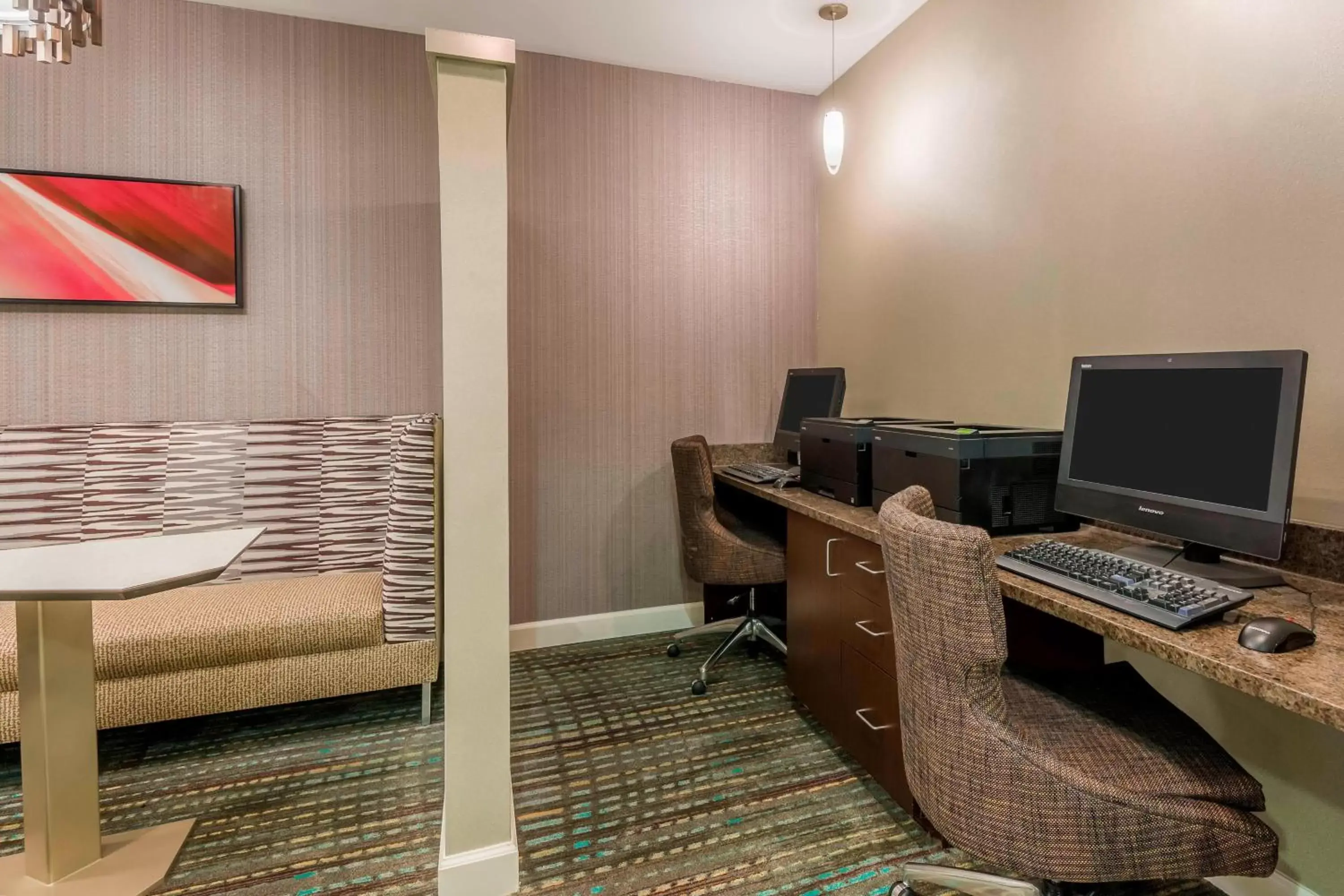 Business facilities, TV/Entertainment Center in Residence Inn Charlotte SouthPark