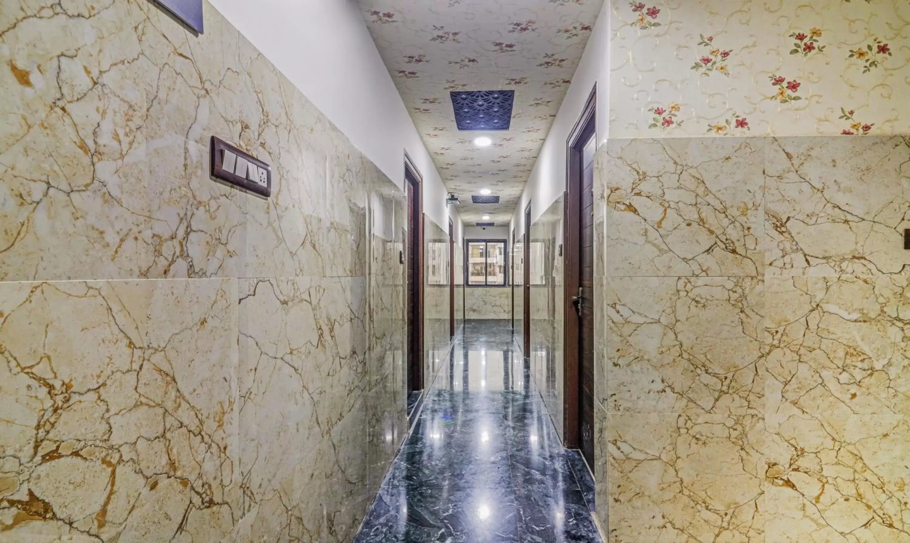 Itsy Hotels J A Royal Suites Manikonda Itsy Hotels J A Royal Suites Manikonda