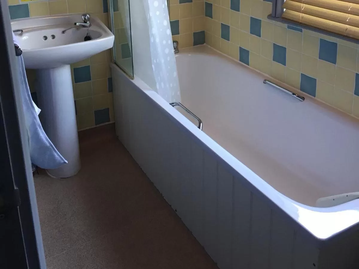 Bathroom in The Lamb Inn