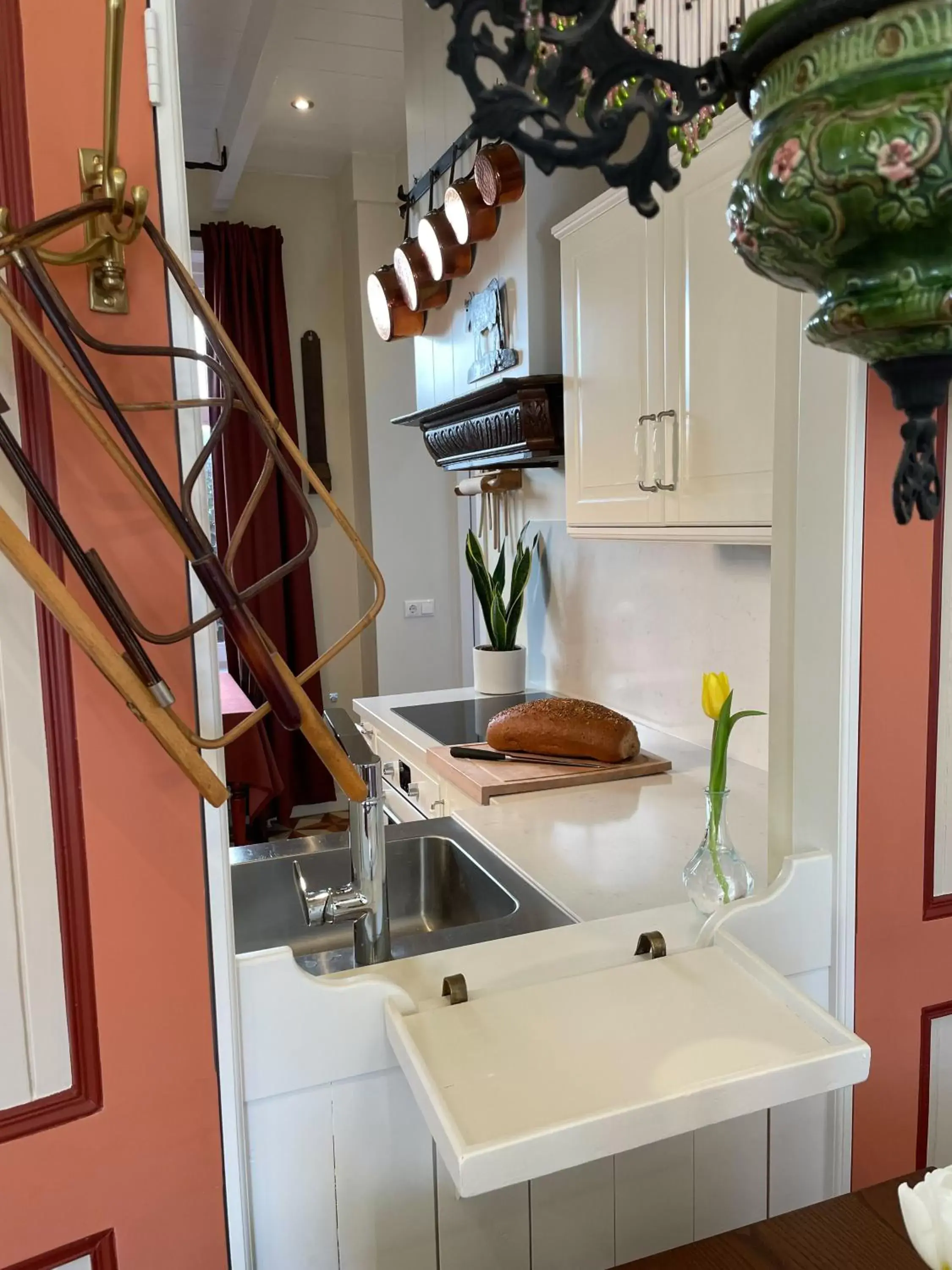 Kitchen or kitchenette, Bathroom in BnB 't Ambacht