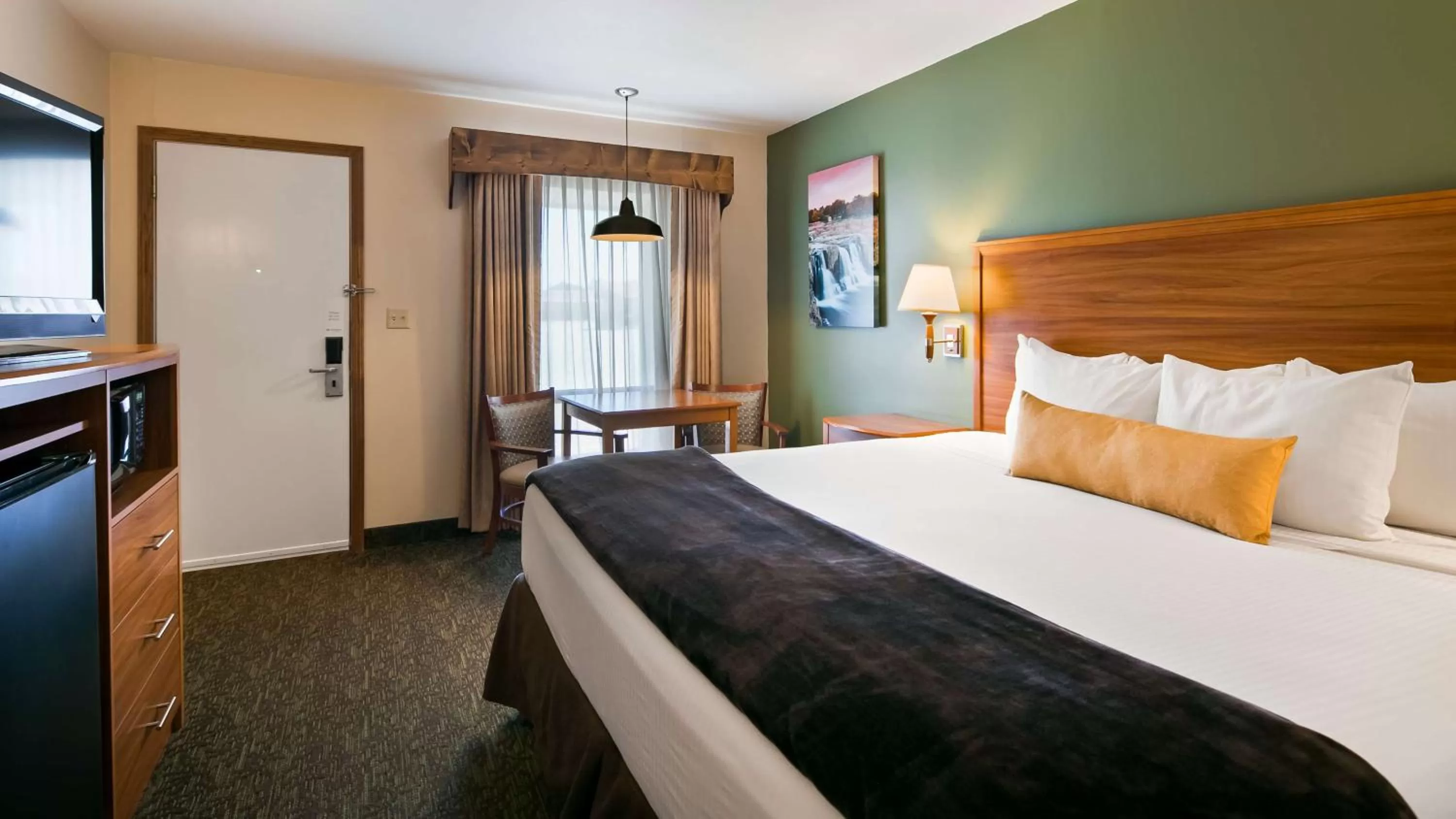 Bed in Best Western Graham's