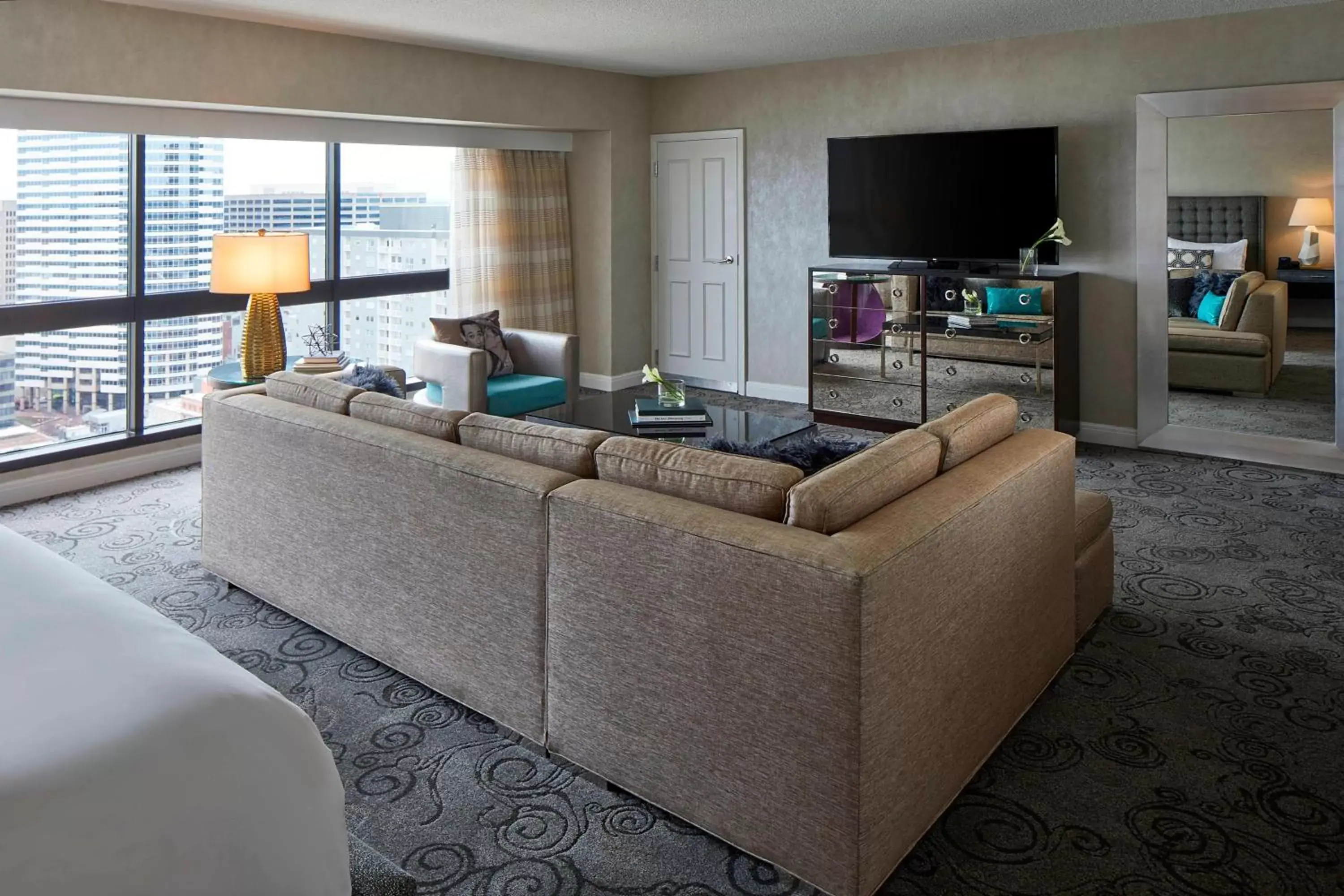 Photo of the whole room, Seating Area in Renaissance Nashville Hotel