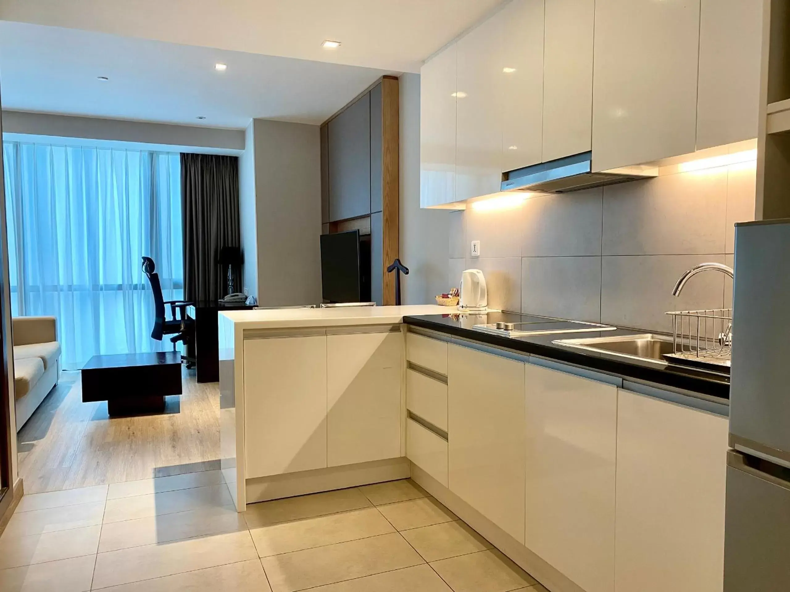 Kitchen or kitchenette, Kitchen/Kitchenette in Hyatt Regency West Hanoi