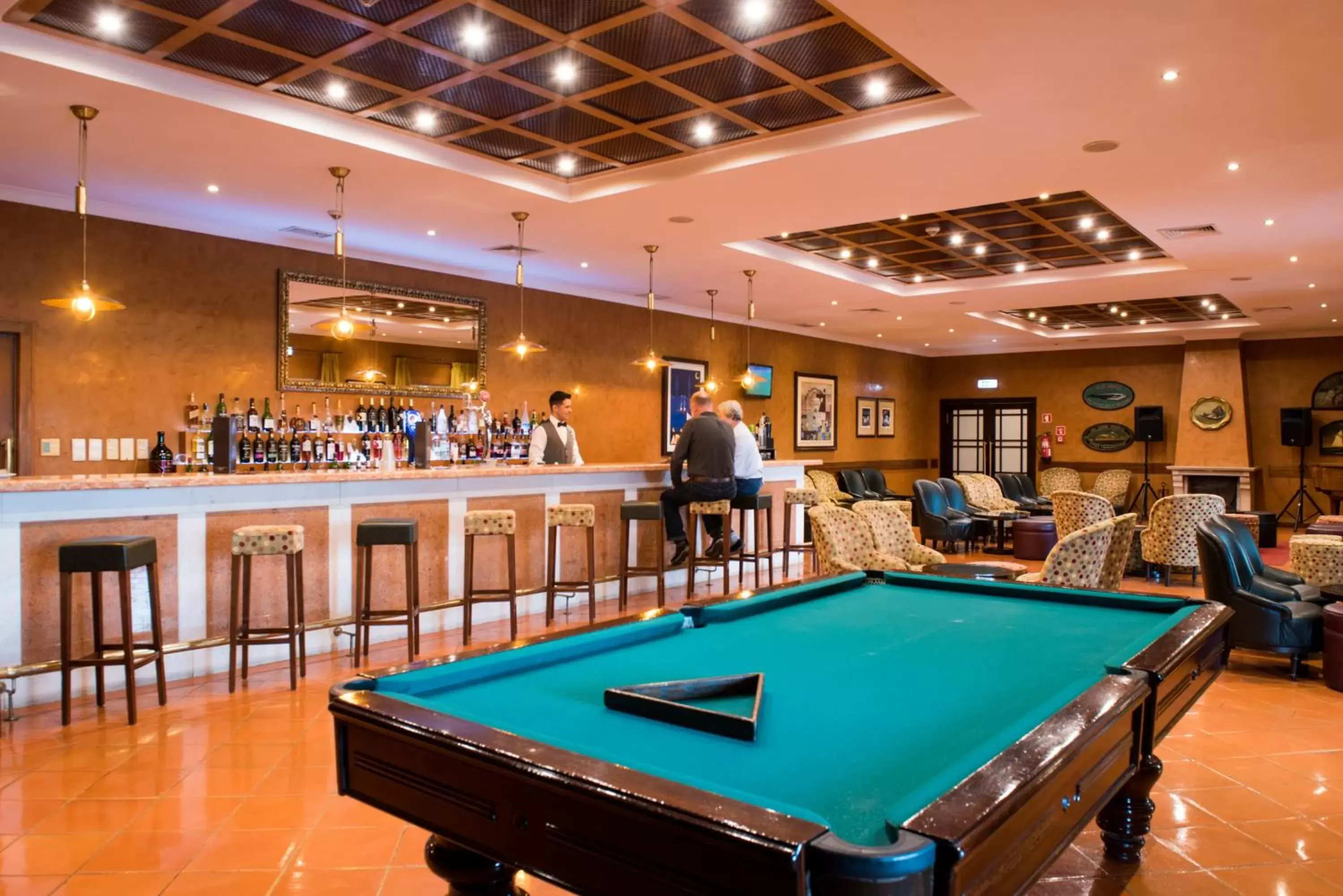 Lounge or bar, Billiards in Vila Gale Albacora