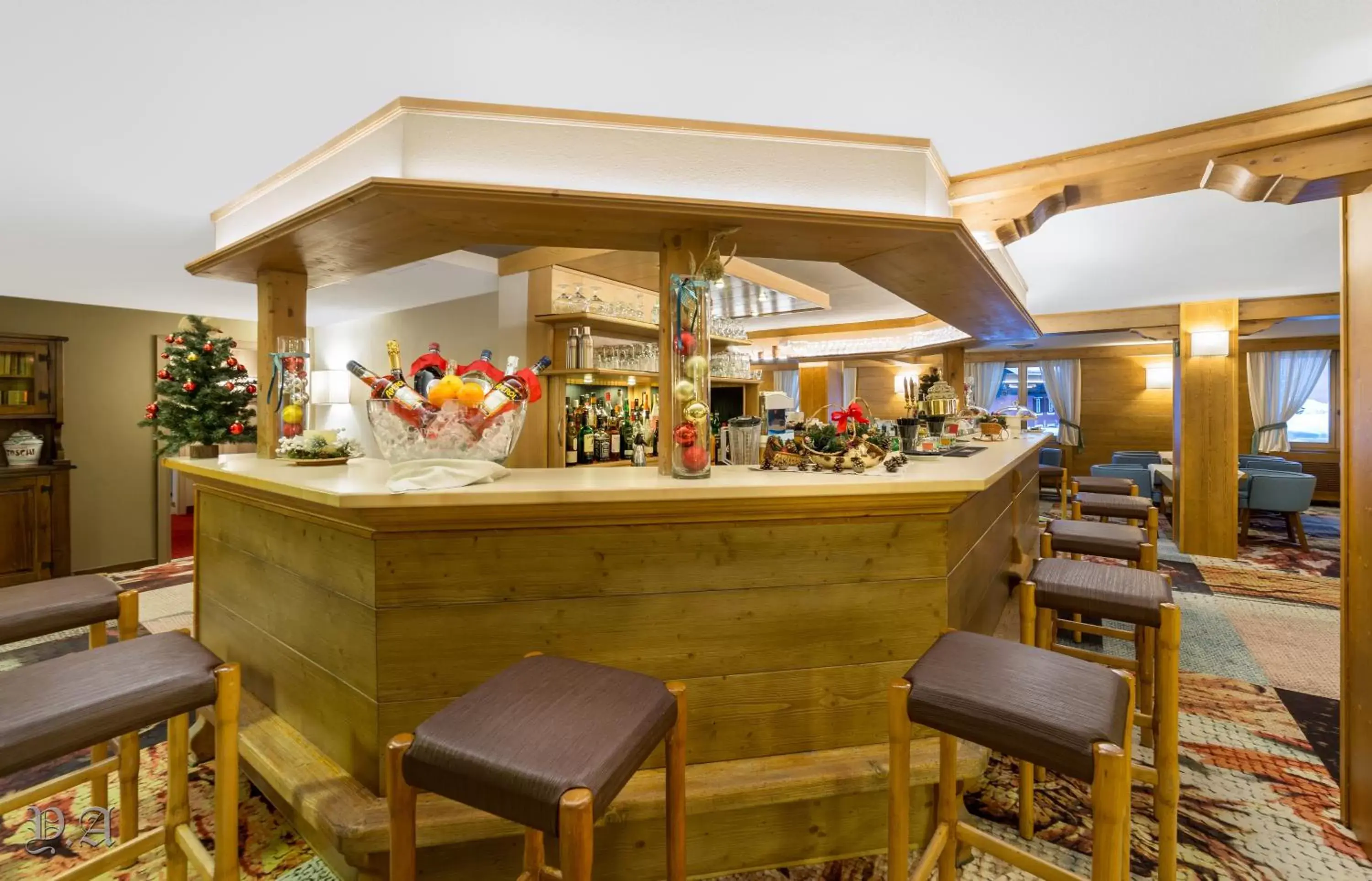 Lounge or bar, Lounge/Bar in Hotel Intermonti