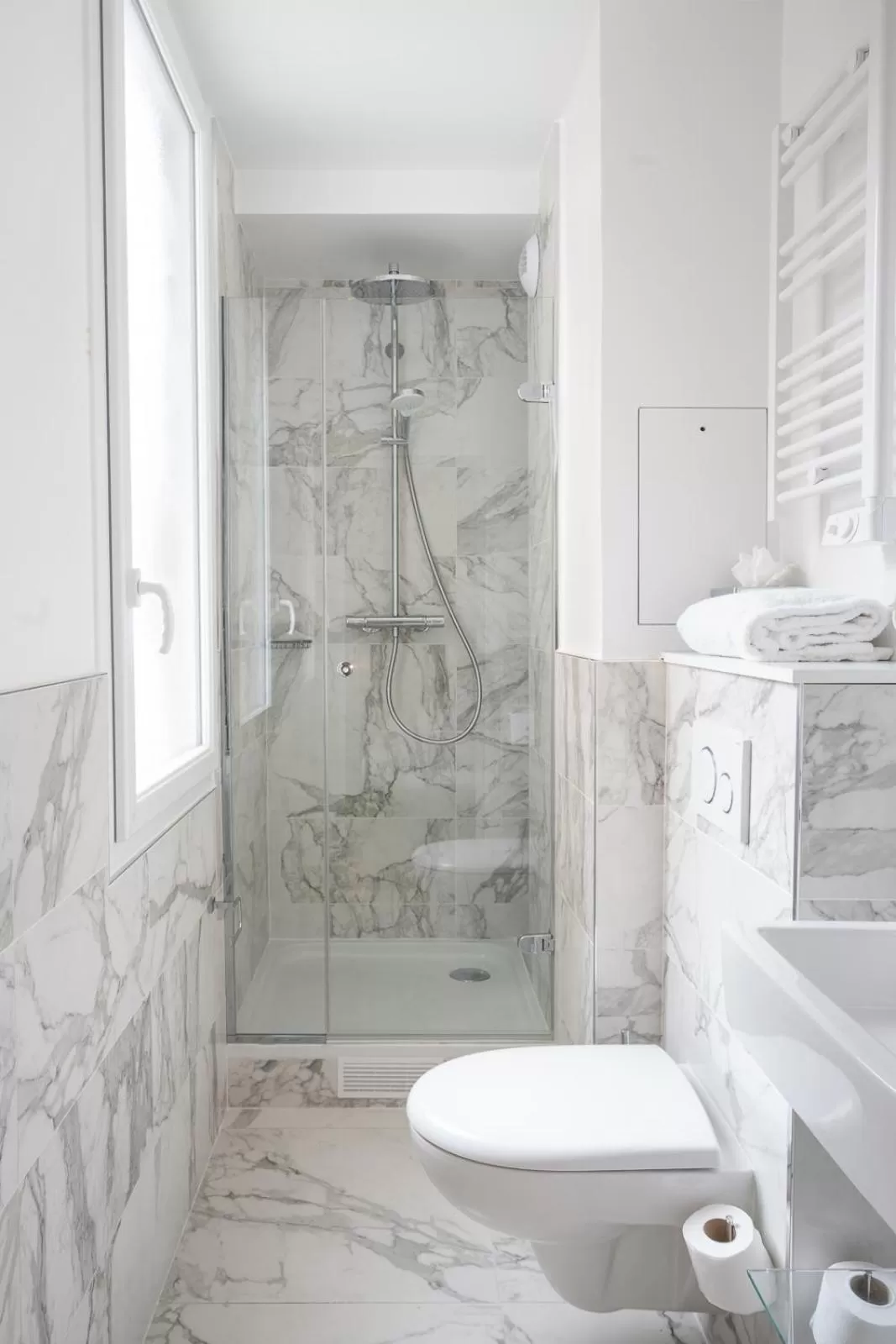 Shower in Hôtel 31 - Paris Tour Eiffel