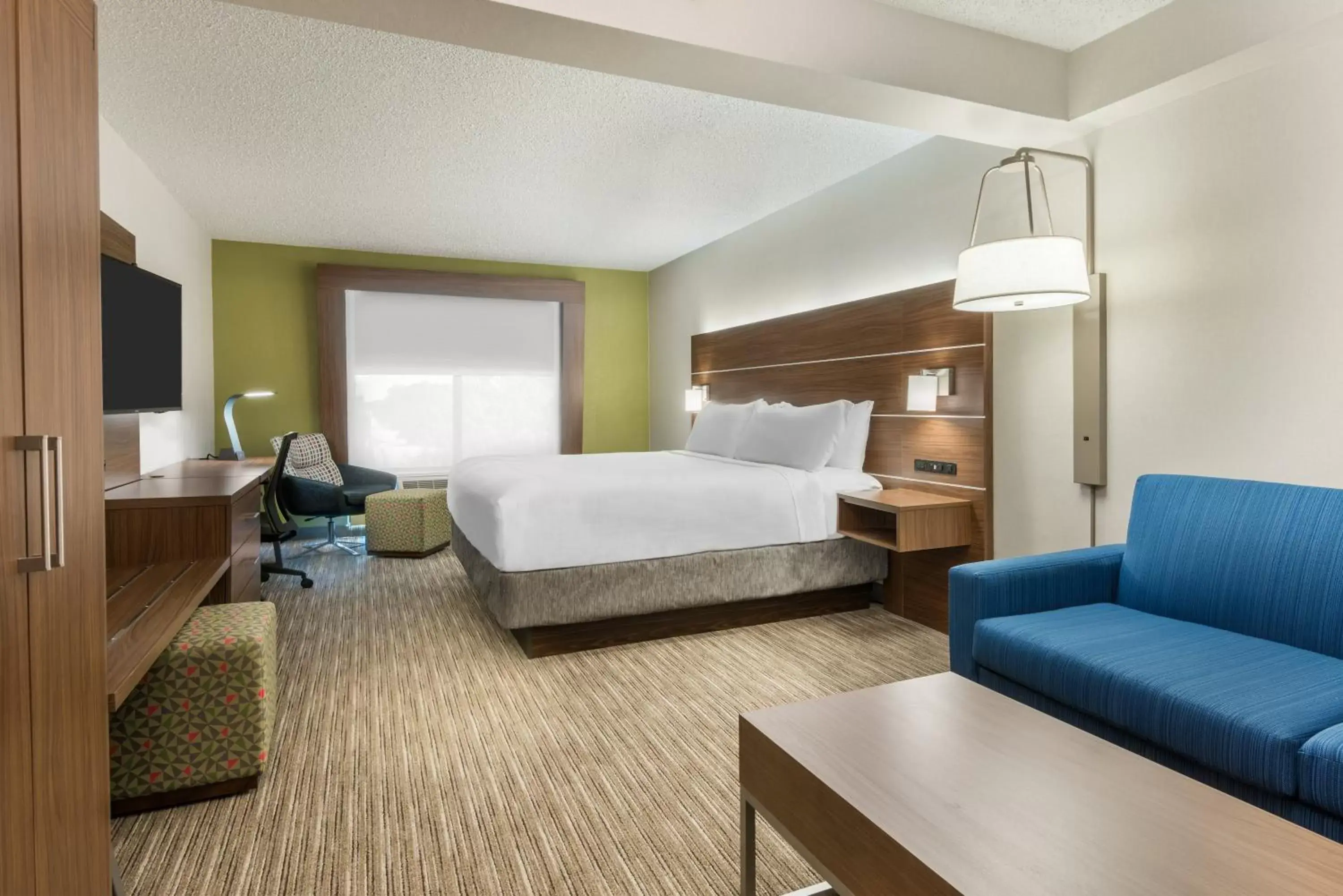 Photo of the whole room in Holiday Inn Express Hotel & Suites Bentonville, an IHG Hotel