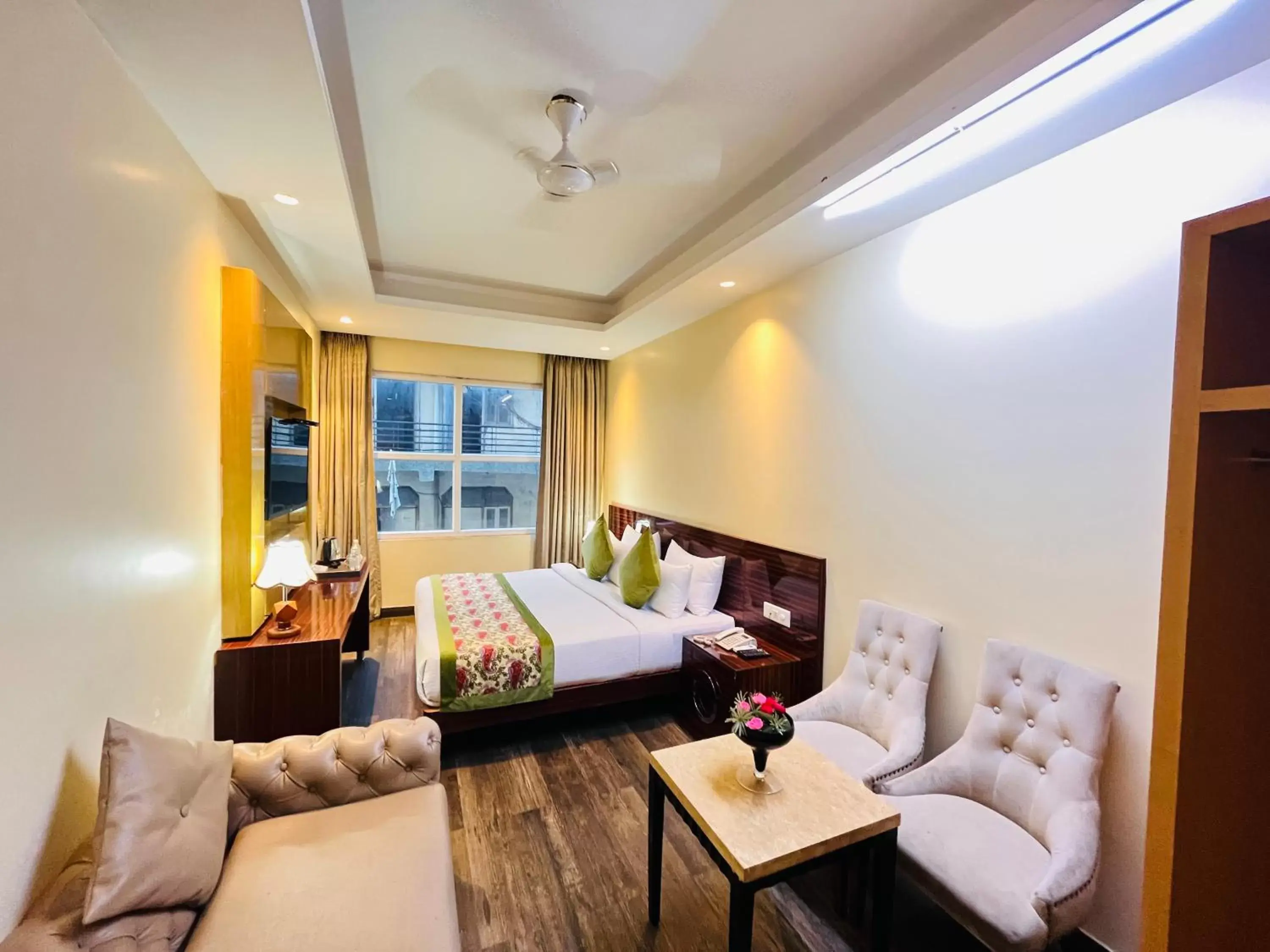 Bed in Hotel Banz - Near Delhi International Airport