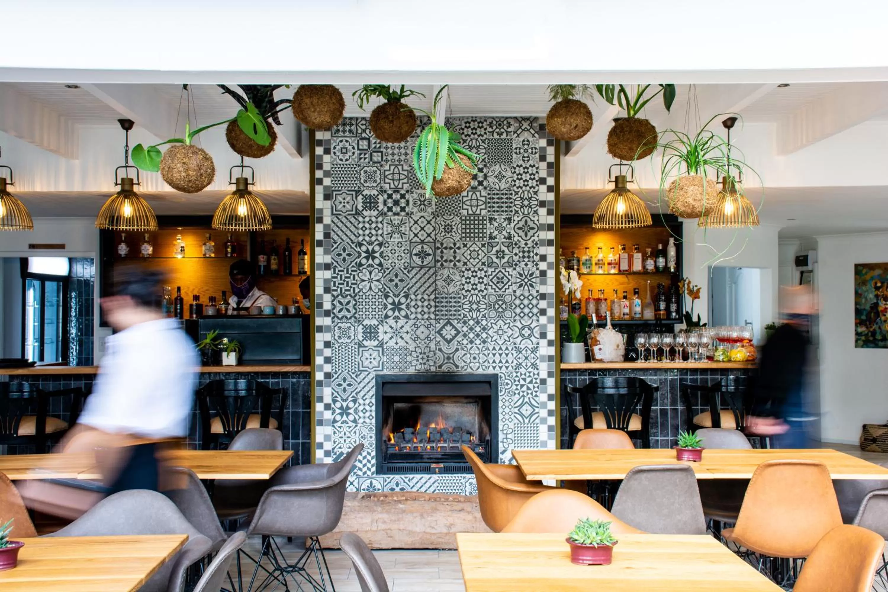 Restaurant/places to eat in Vida Nova Retreat