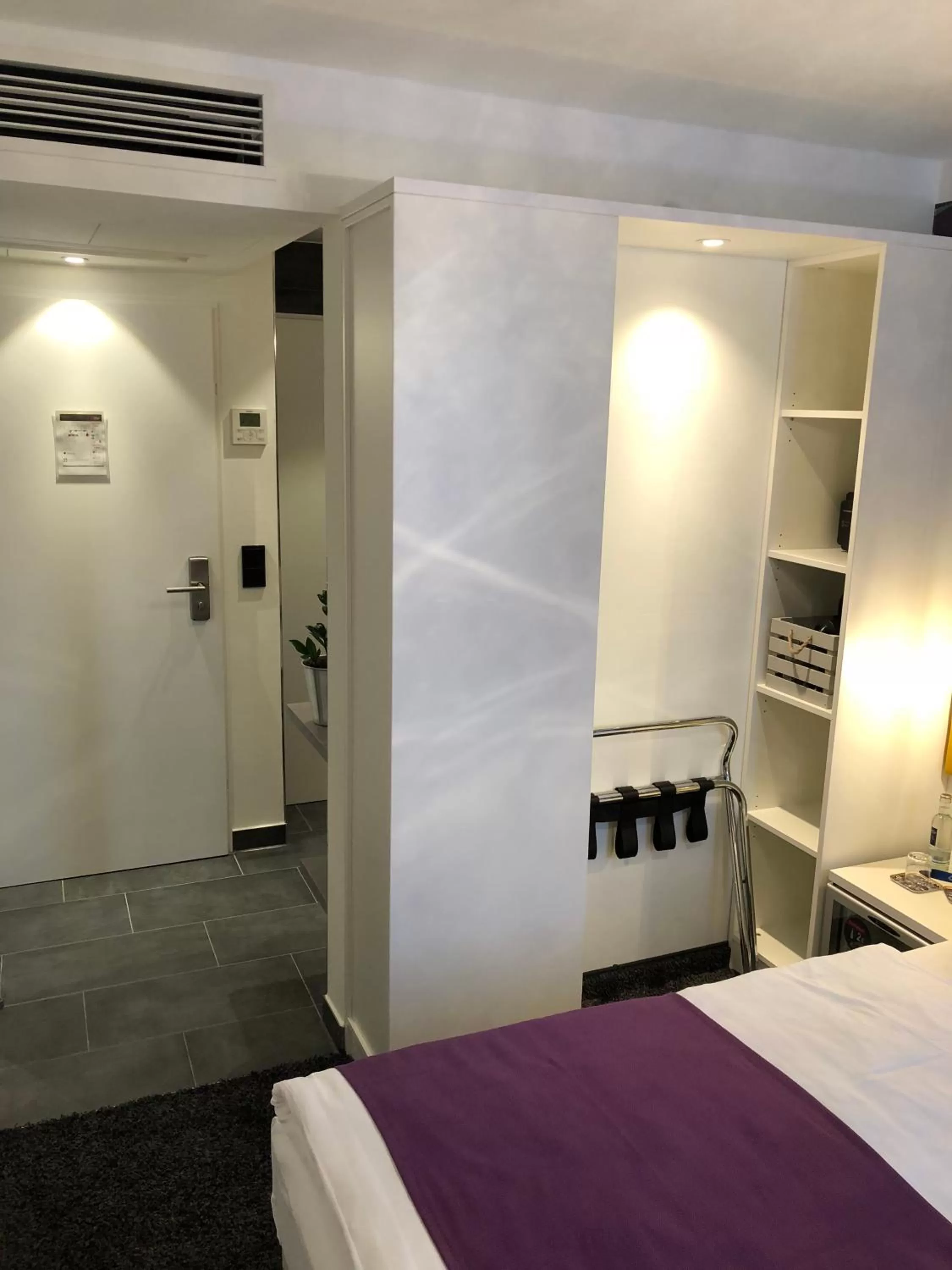 Photo of the whole room, Bed in Hotel Mirabell by Maier Privathotels