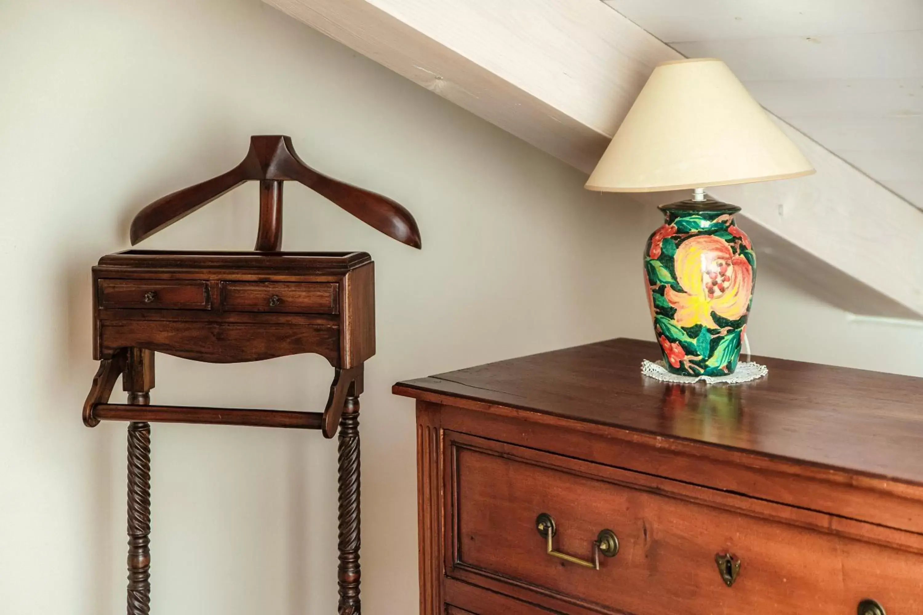 Decorative detail, TV/Entertainment Center in Castello di Brusata Apartment