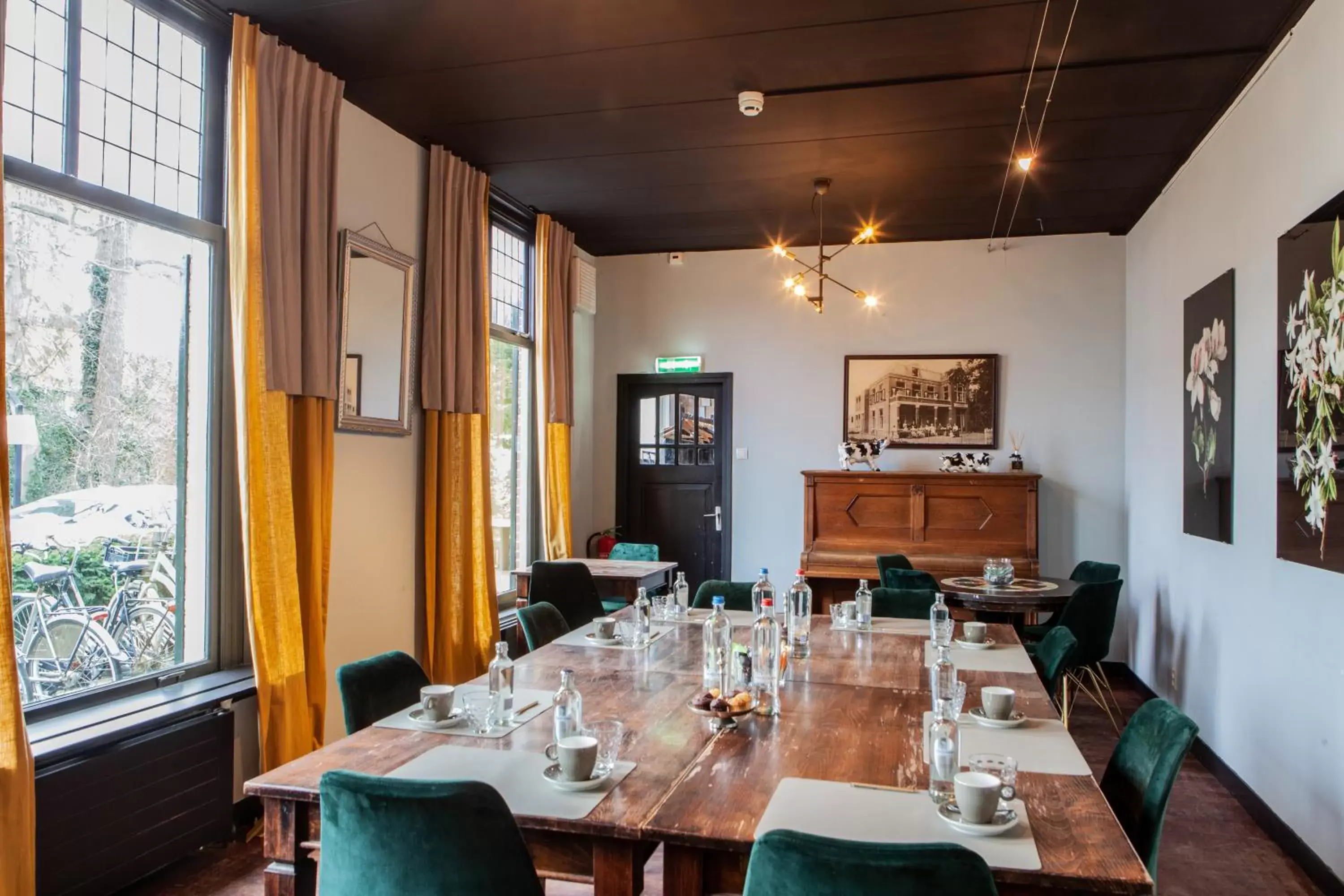 Meeting/conference room, Restaurant/Places to Eat in Hotel Heerlijkheid Bergen