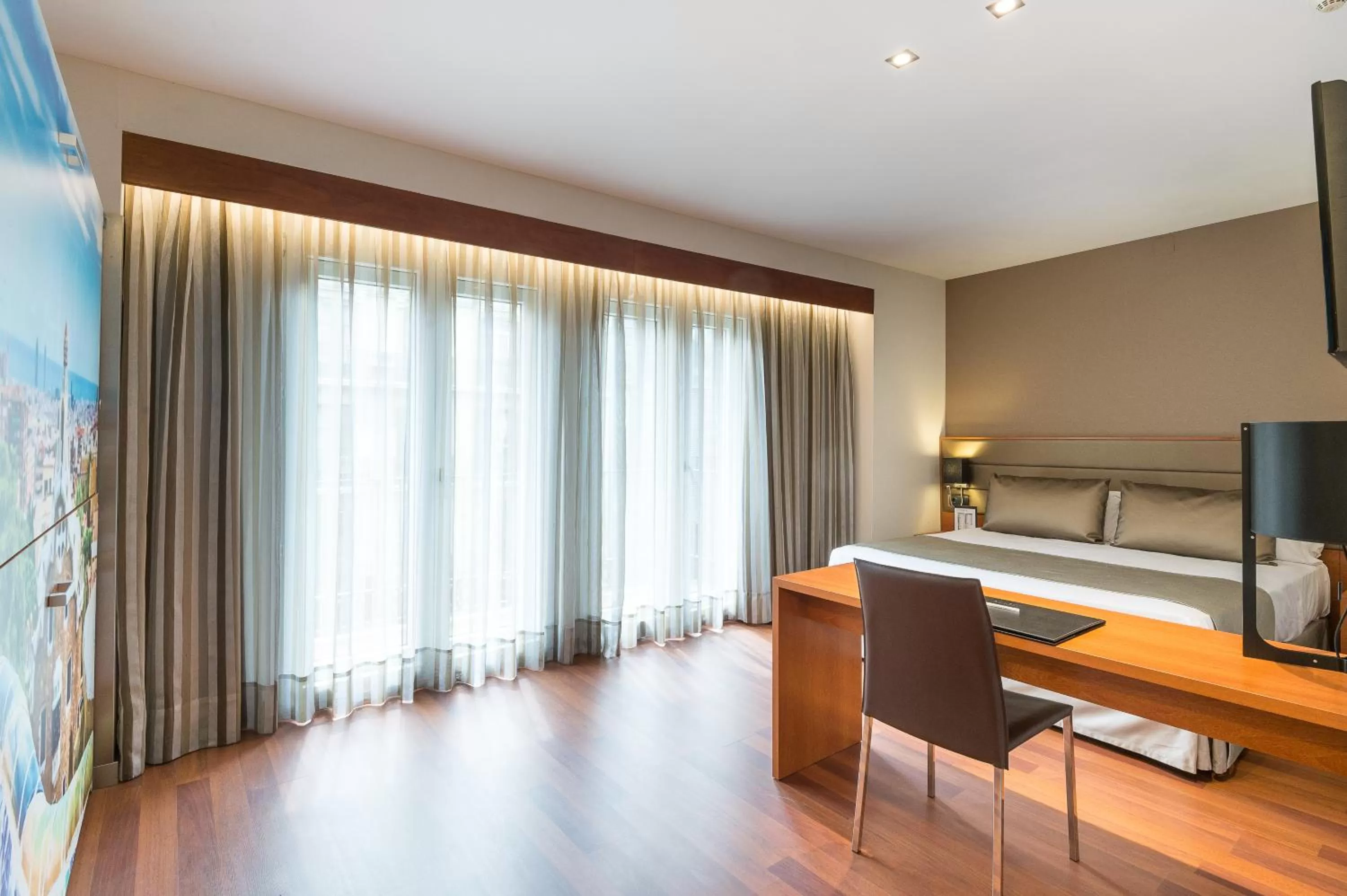 Photo of the whole room in Catalonia Diagonal Centro