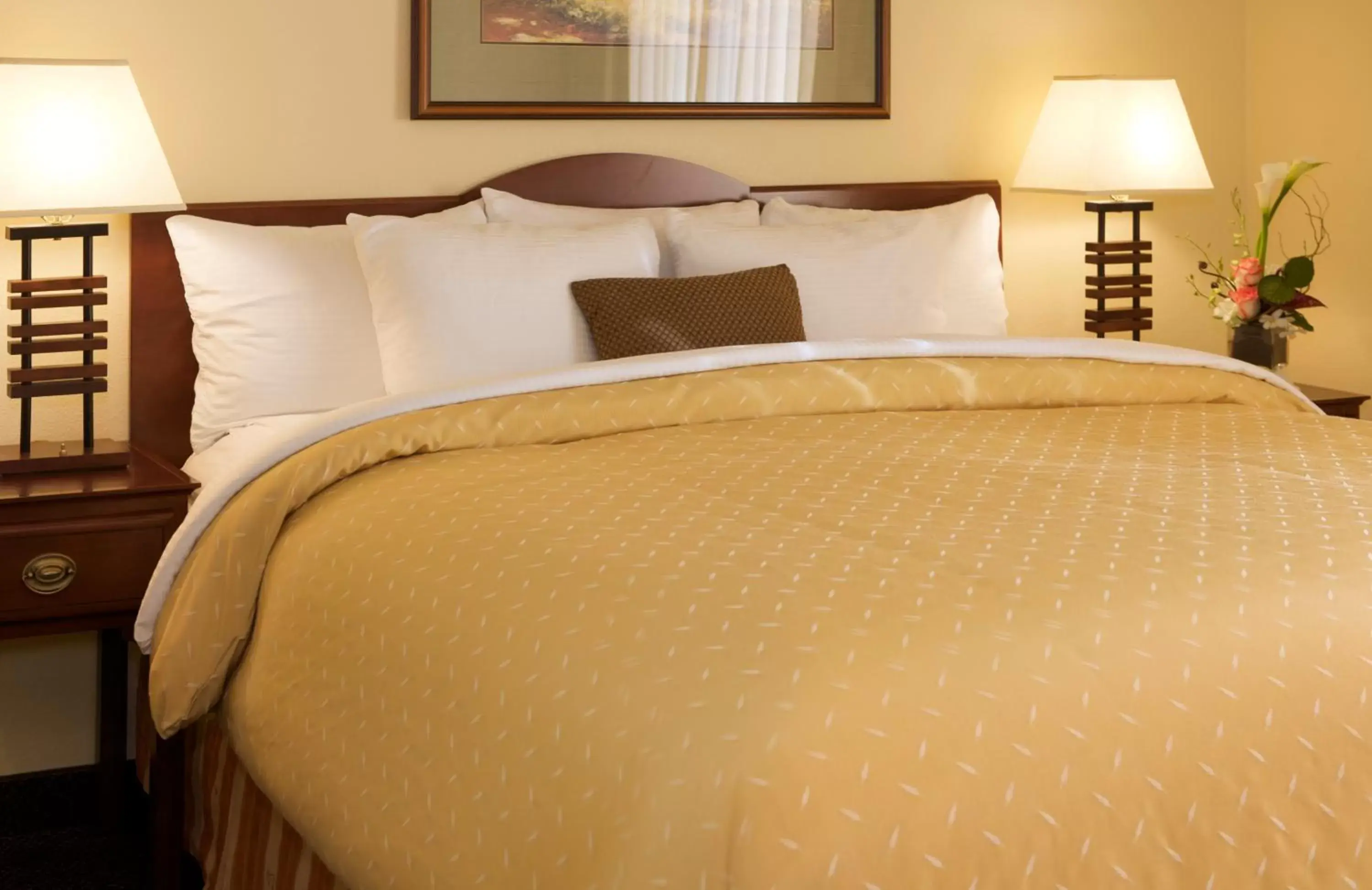 Bedroom, Room Photo in Larkspur Landing Bellevue - An All-Suite Hotel