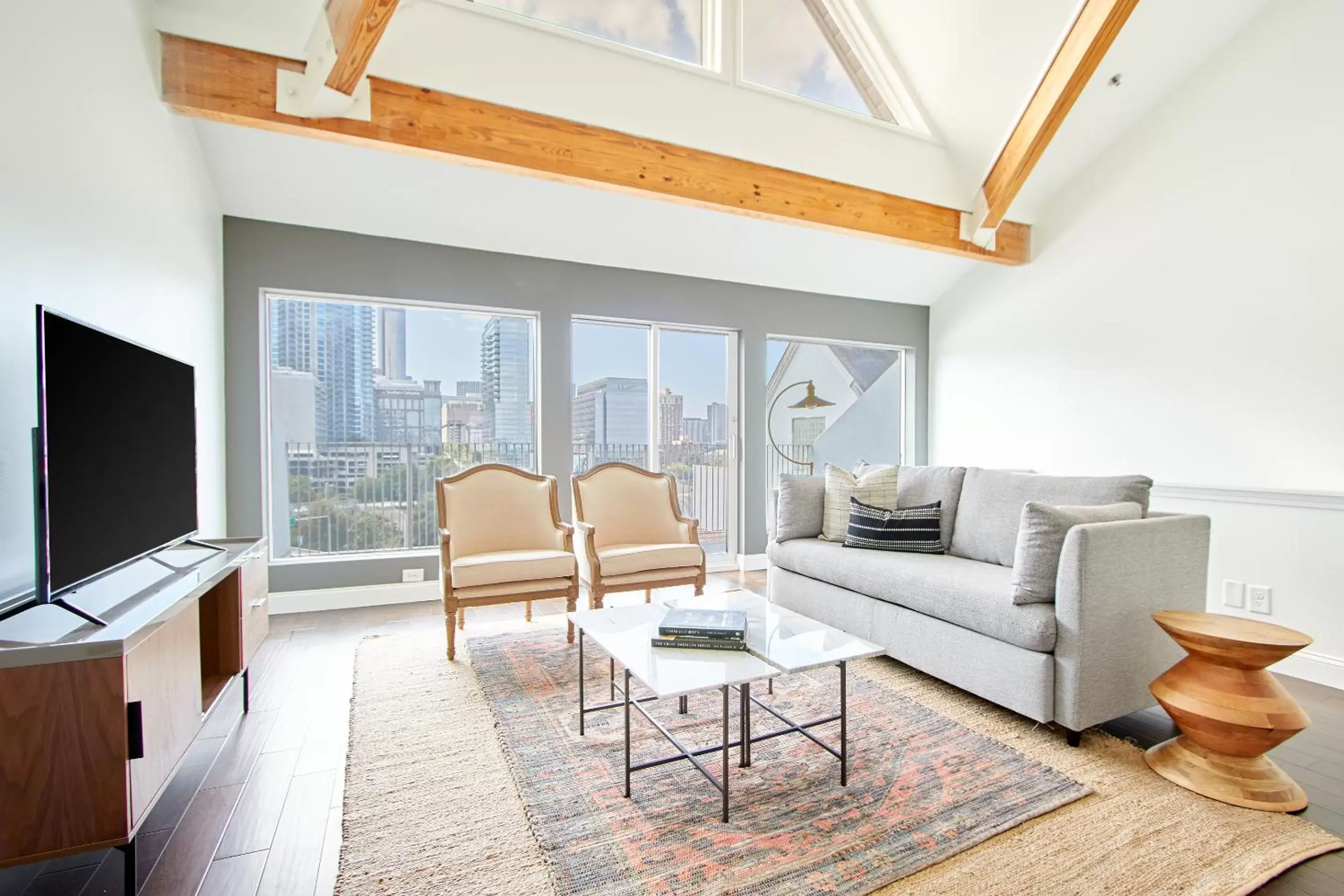 Living room, Seating Area in Sonder Baltimore Place