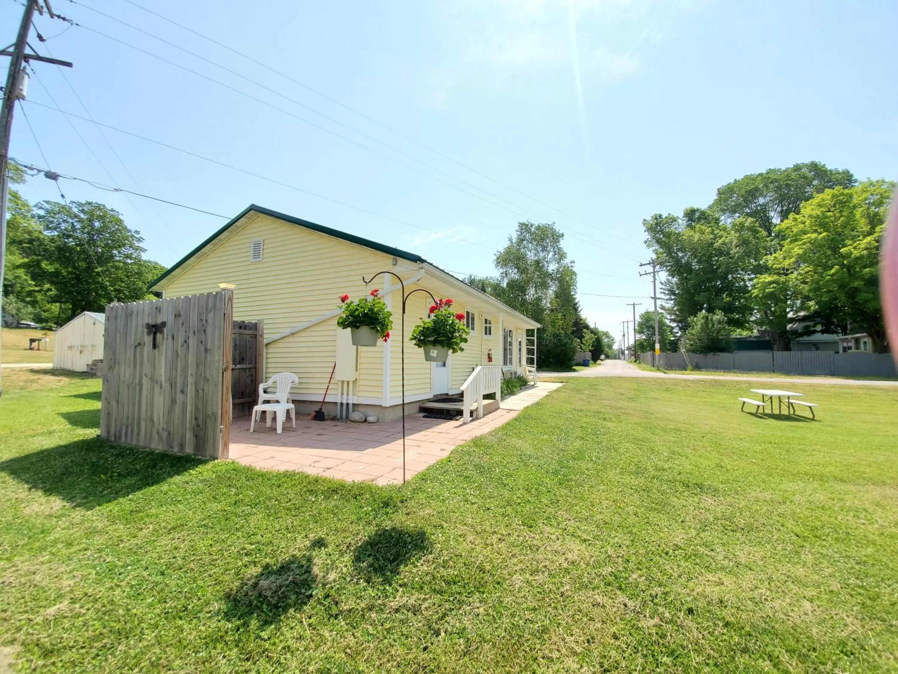 Property building in Honor Motel