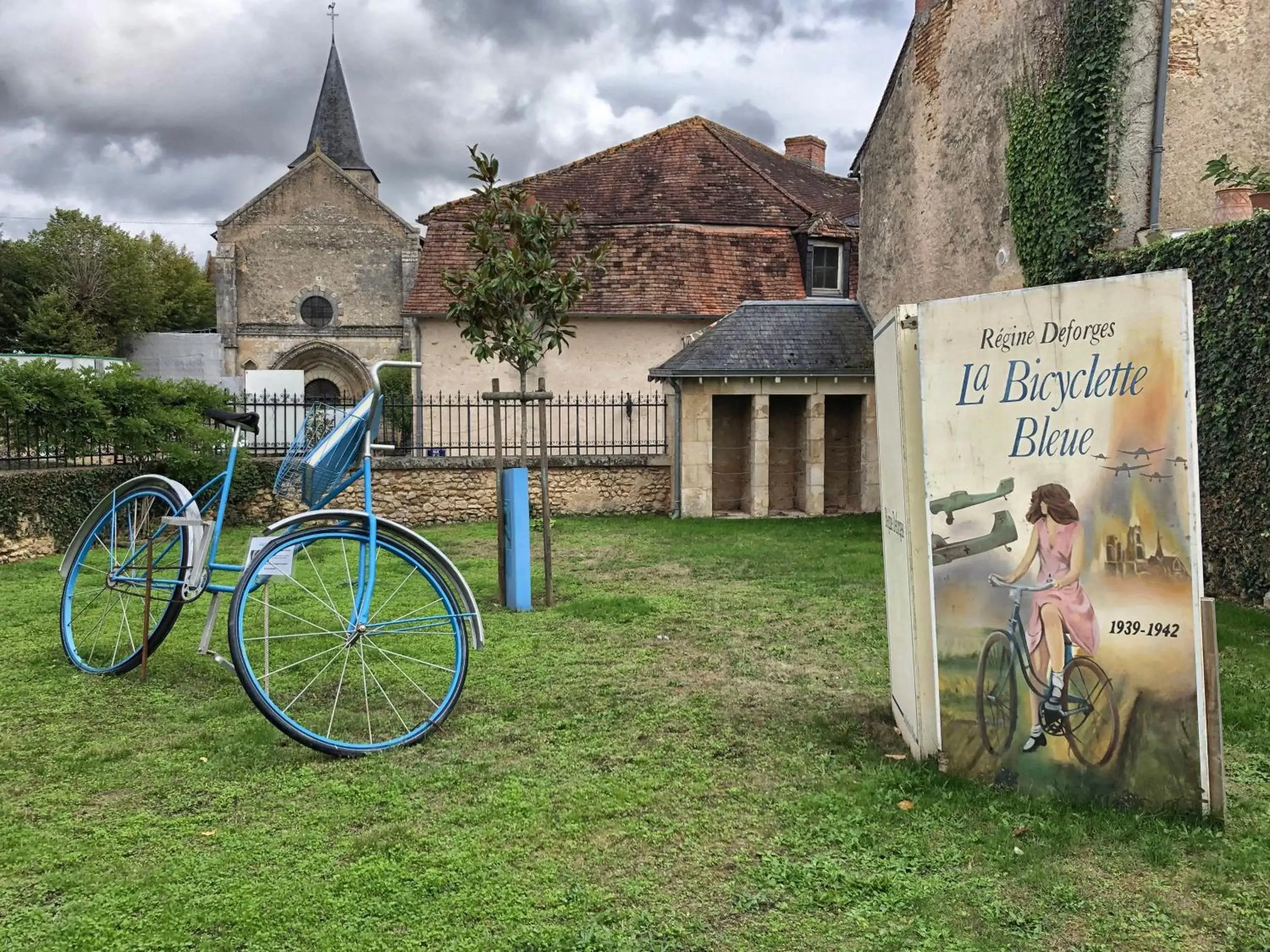 Other in La Bicyclette Bleue