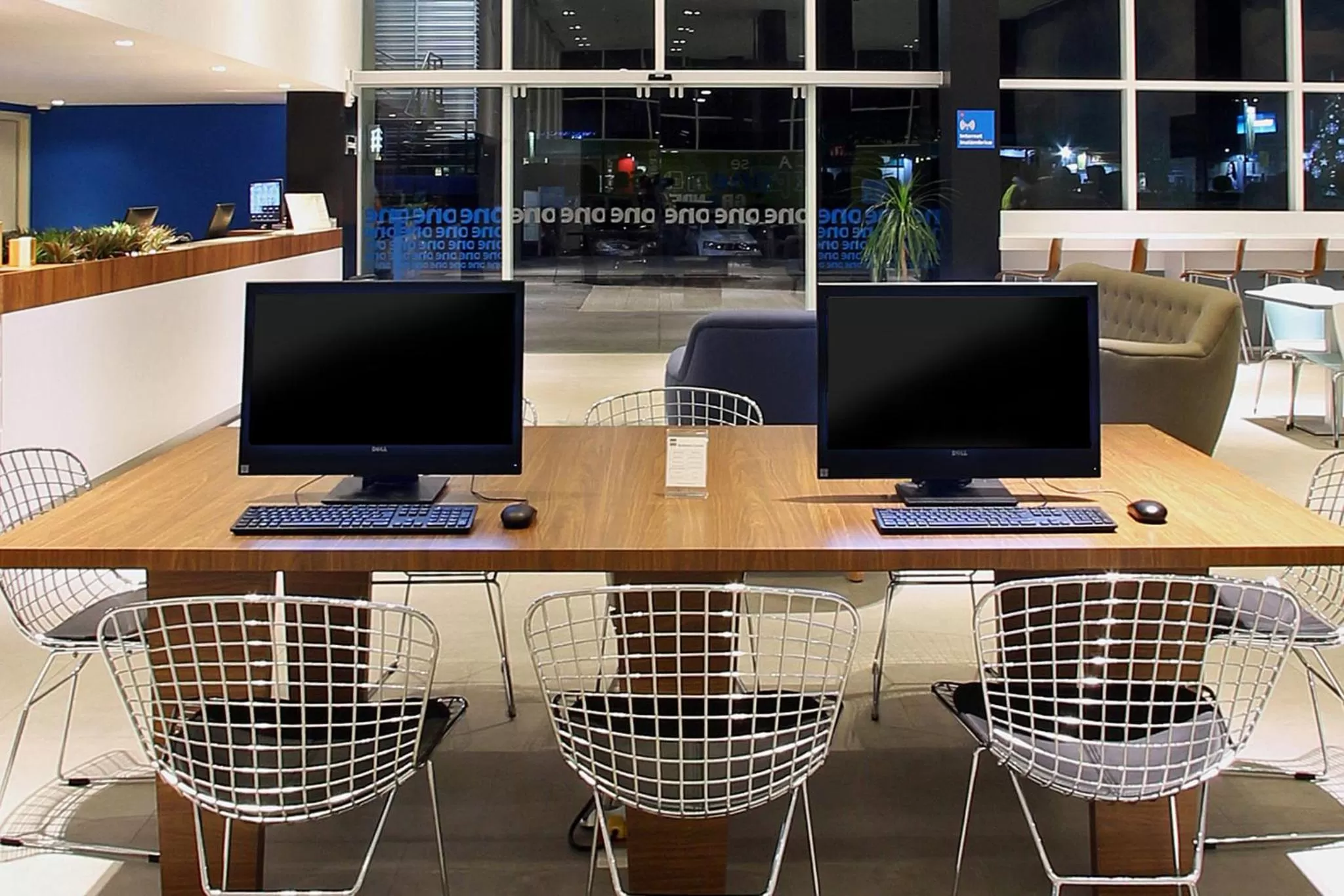 Business facilities in One Cuautitlan