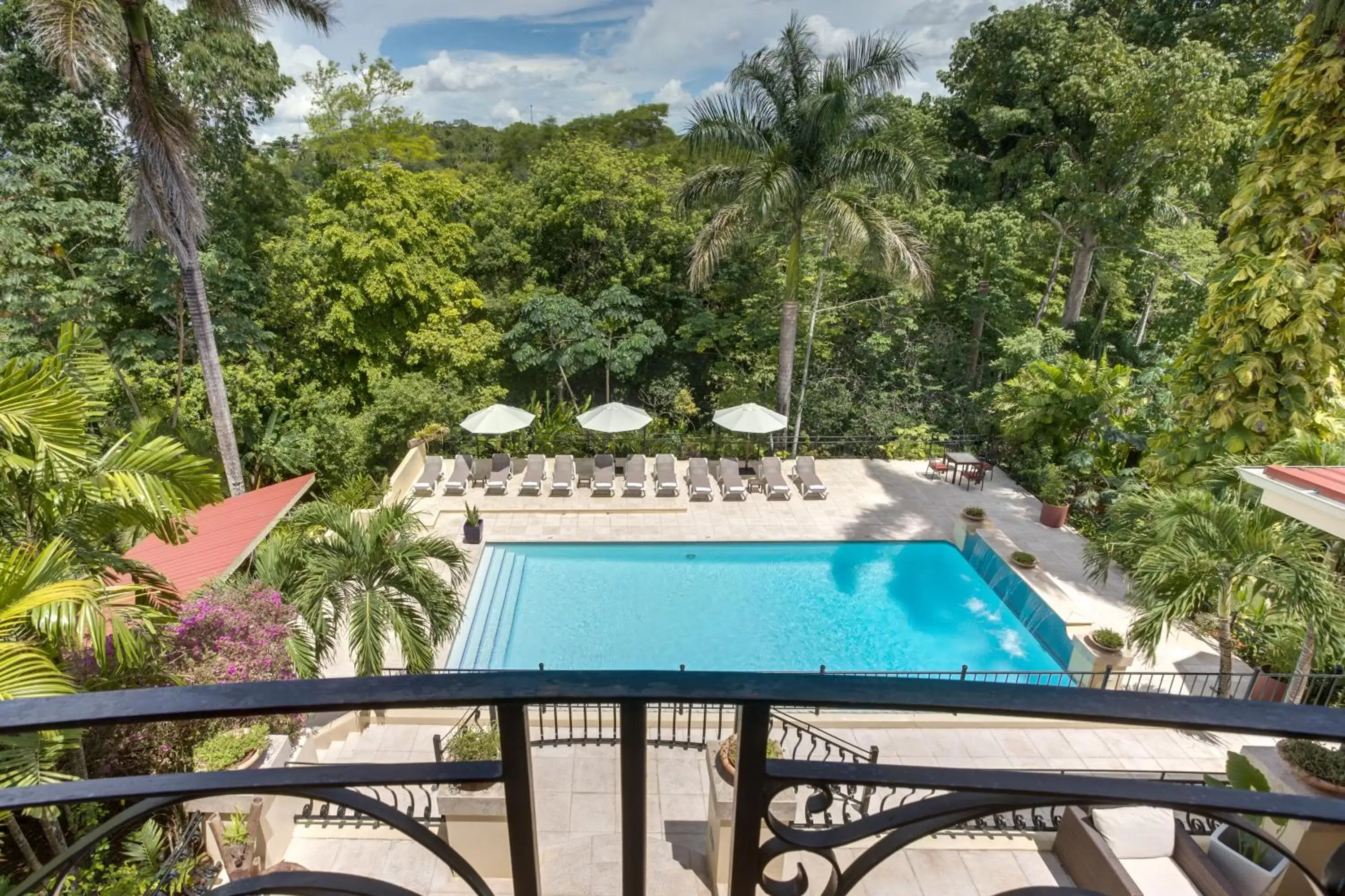 Balcony/Terrace, Pool View in San Ignacio Resort Hotel