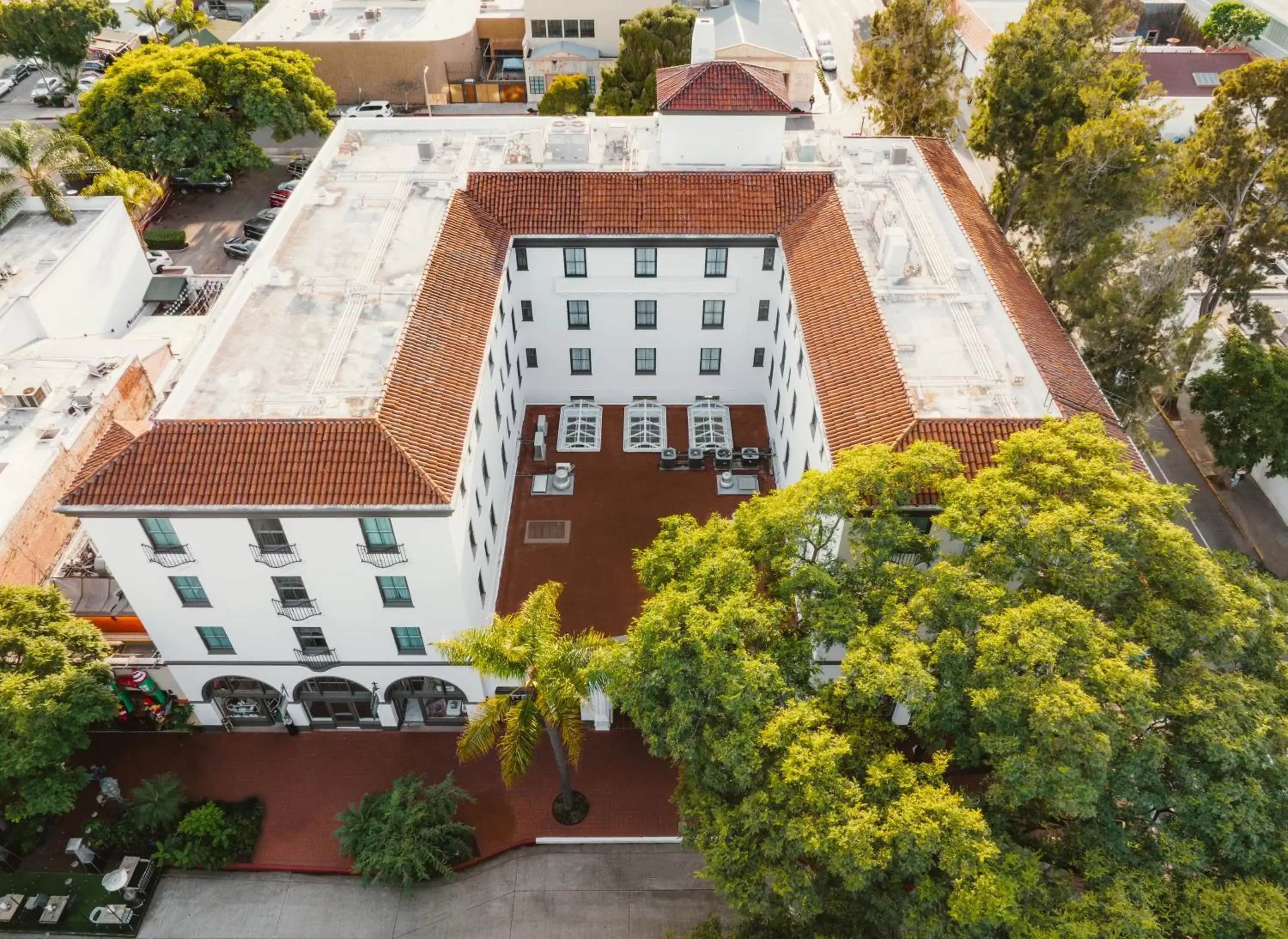 Property building, Bird's-eye View in Hotel Santa Barbara