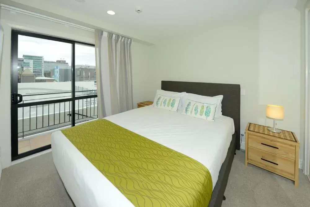 Bed in West Fitzroy Apartments