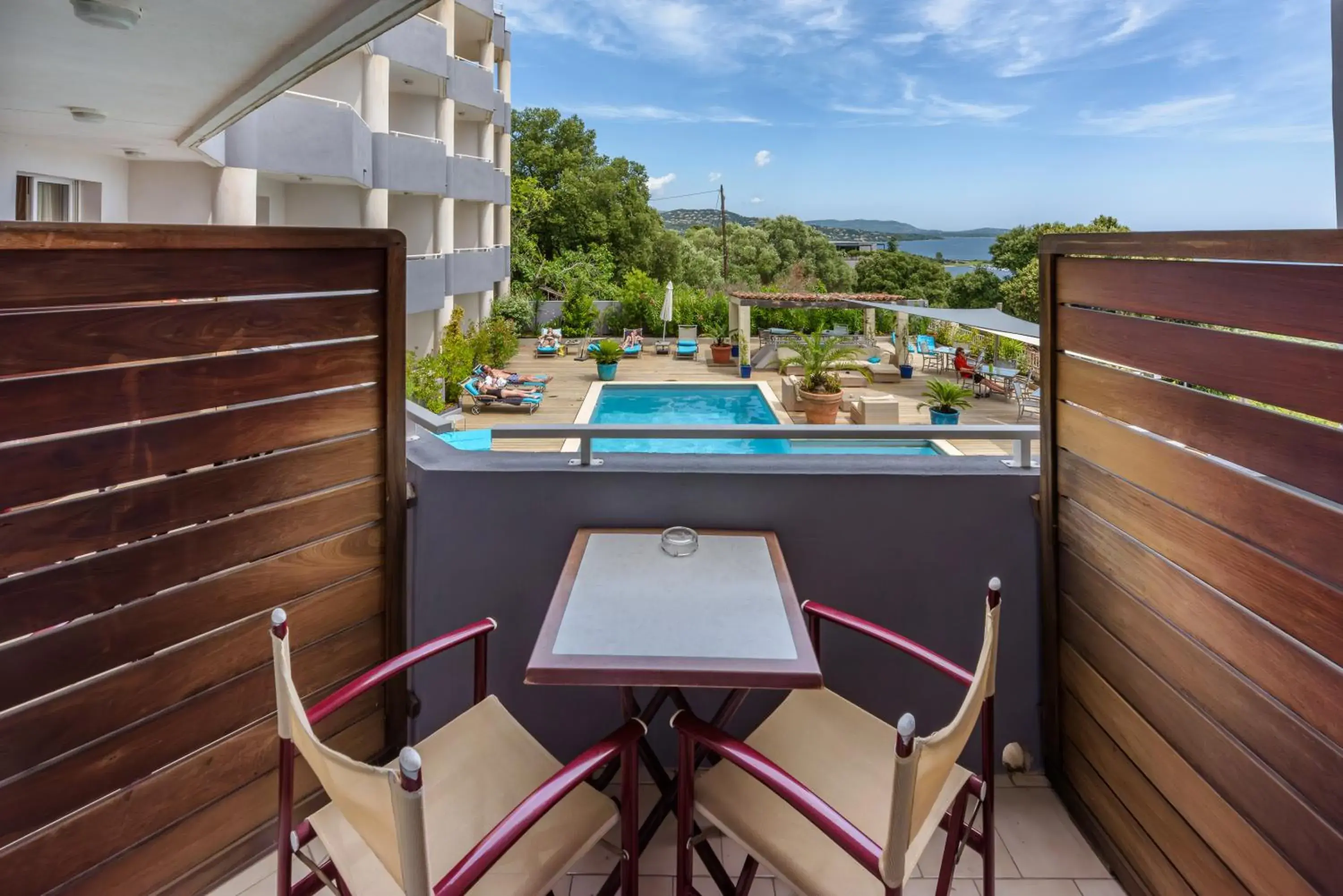 Balcony/Terrace, Pool View in Hotel Le Tilbury