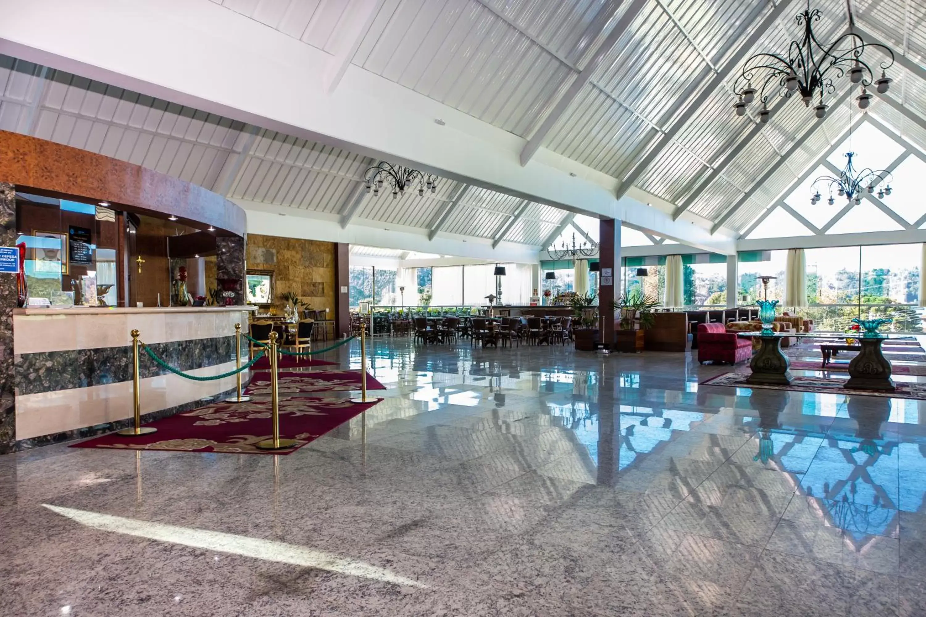 Lobby or reception in Hotel Dan Inn Campos do Jordão Lobby or reception in Hotel Dan Inn Campos do Jordão