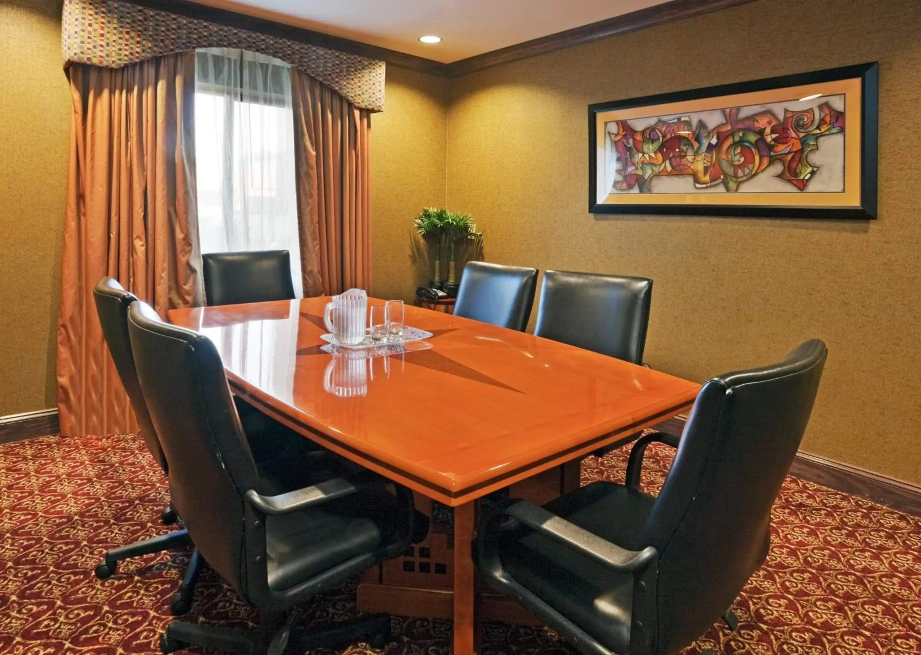 Meeting/conference room in Holiday Inn Express Hotel & Suites Birmingham - Inverness 280, an IHG Hotel