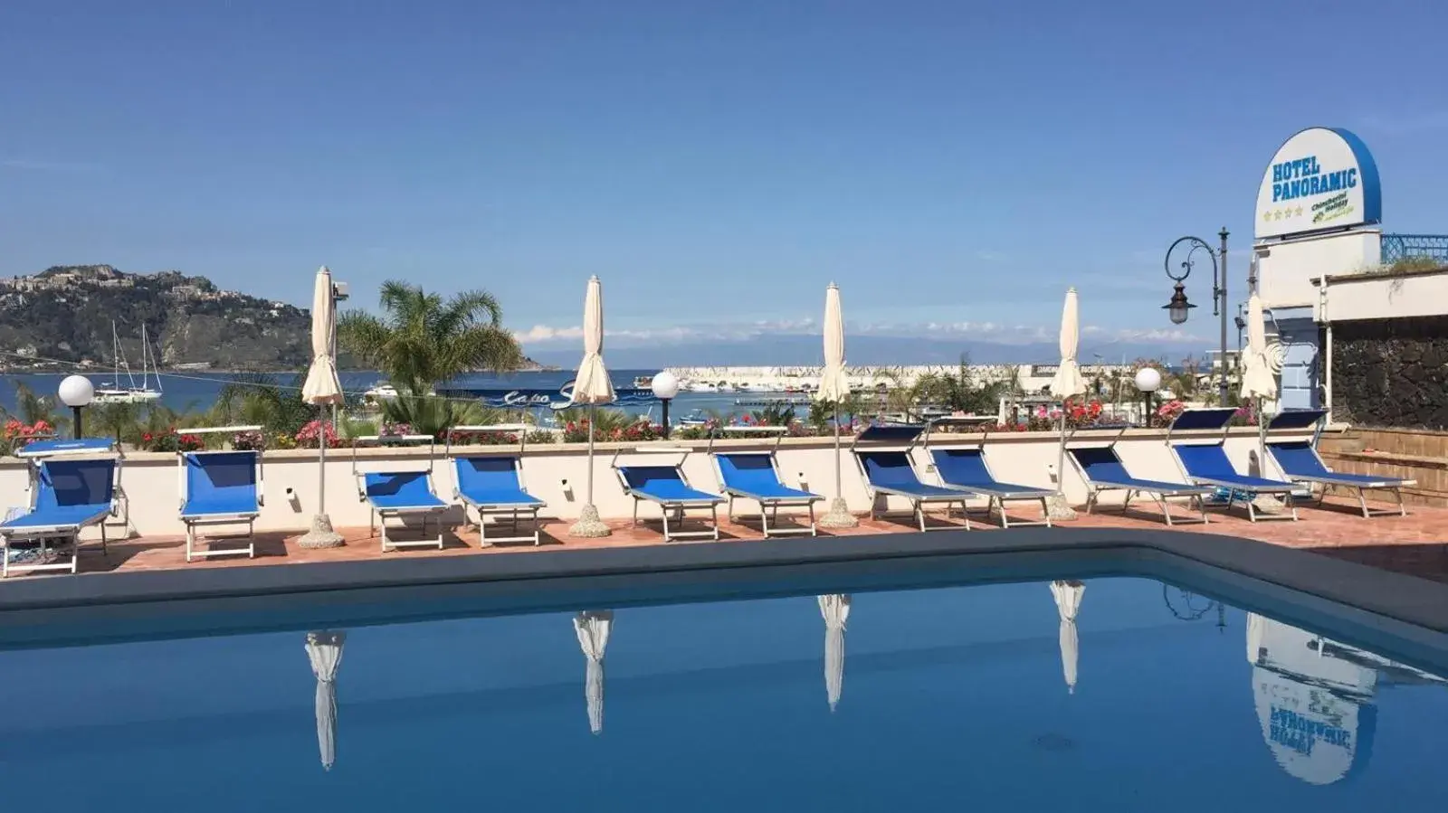 Swimming Pool in Hotel Panoramic