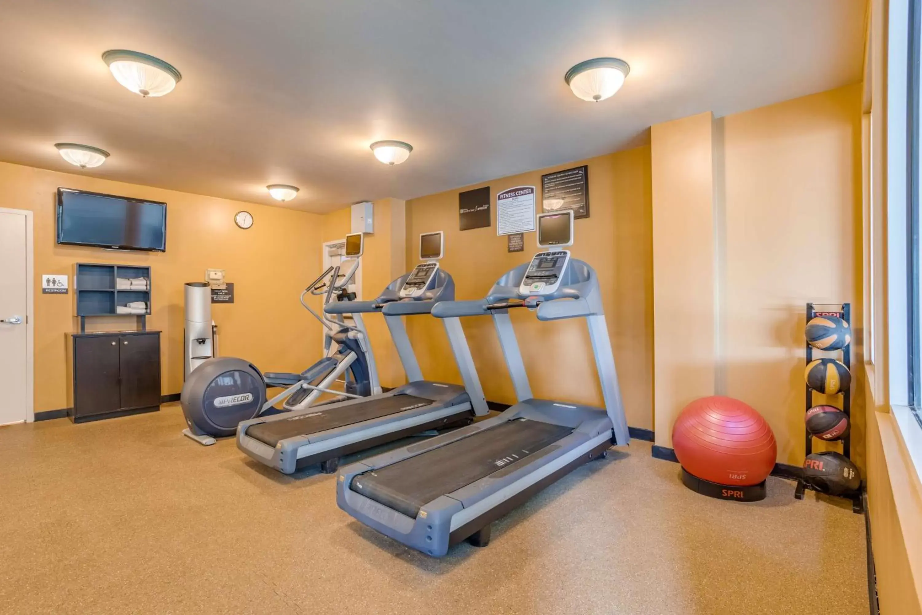 Fitness centre/facilities, Fitness Center/Facilities in Hilton Garden Inn Cincinnati/Sharonville