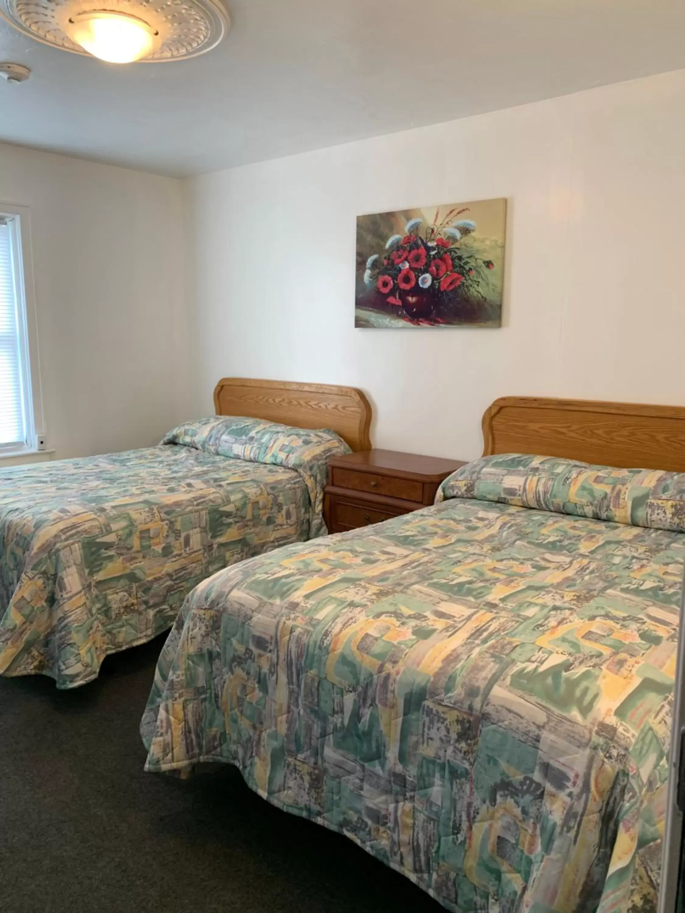 Bed in Lakeview Hotel Bed in Lakeview Hotel