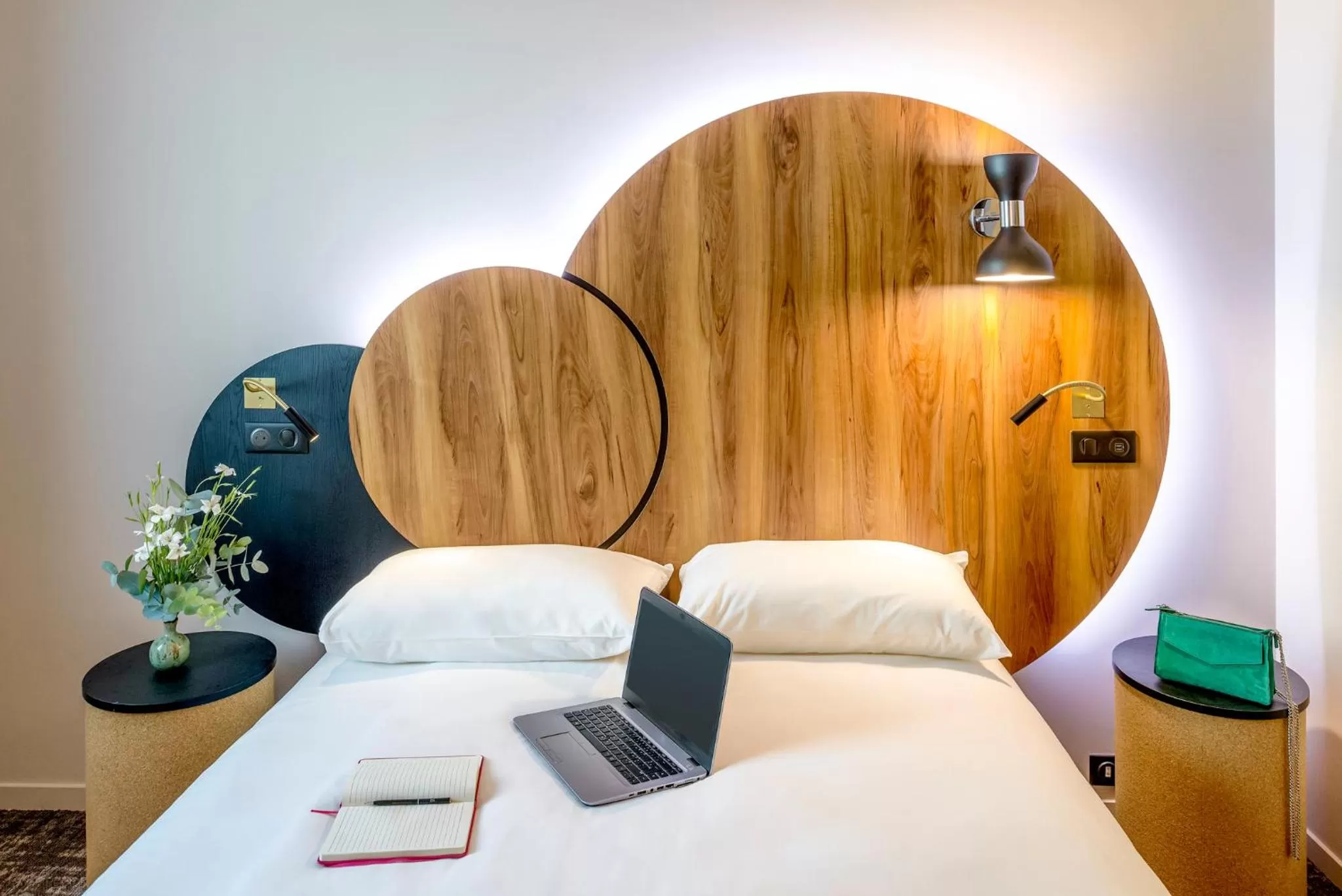 Bed in ibis Styles Paris Meteor Avenue d'Italie