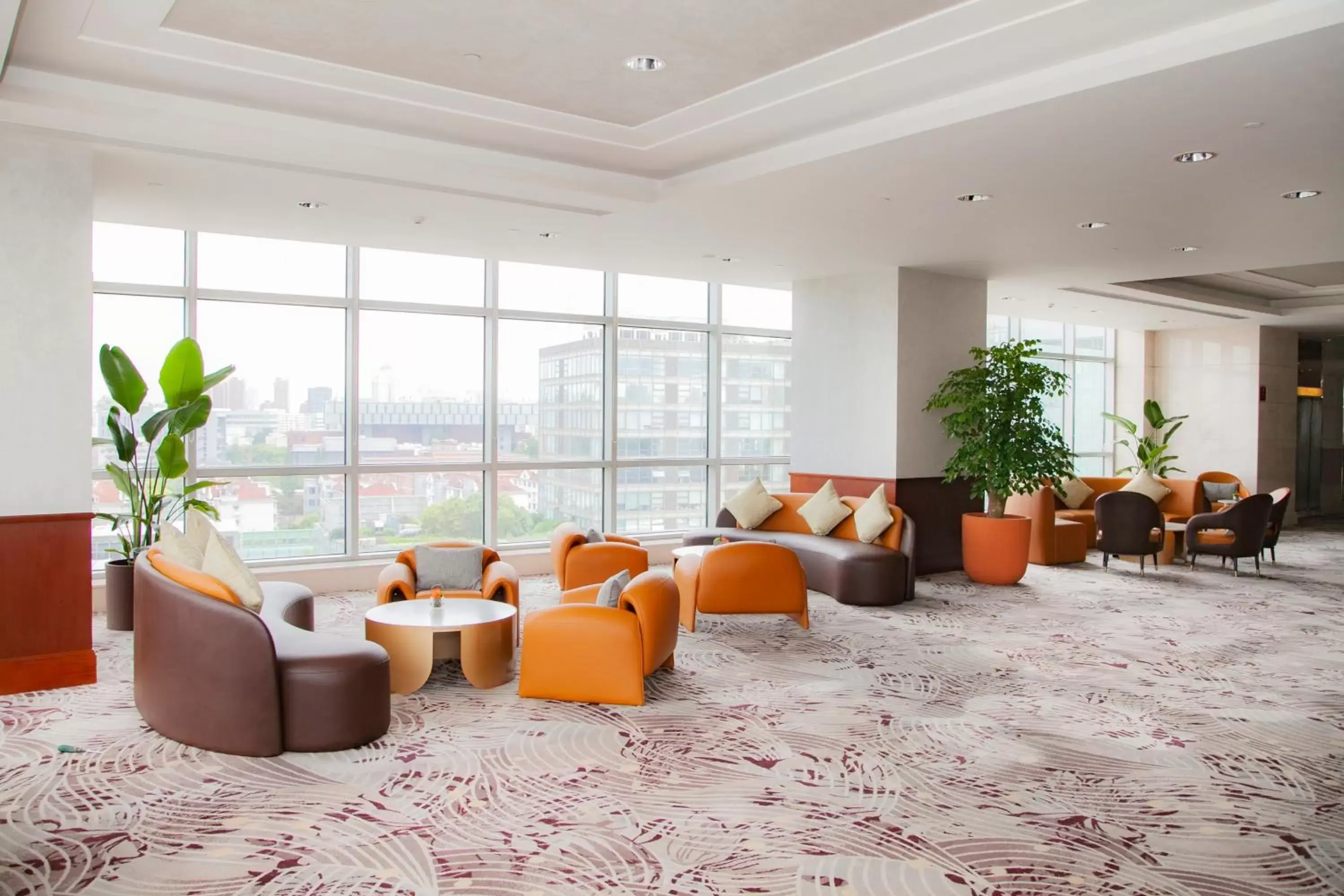 Seating area in Four Points by Sheraton Shanghai, Daning