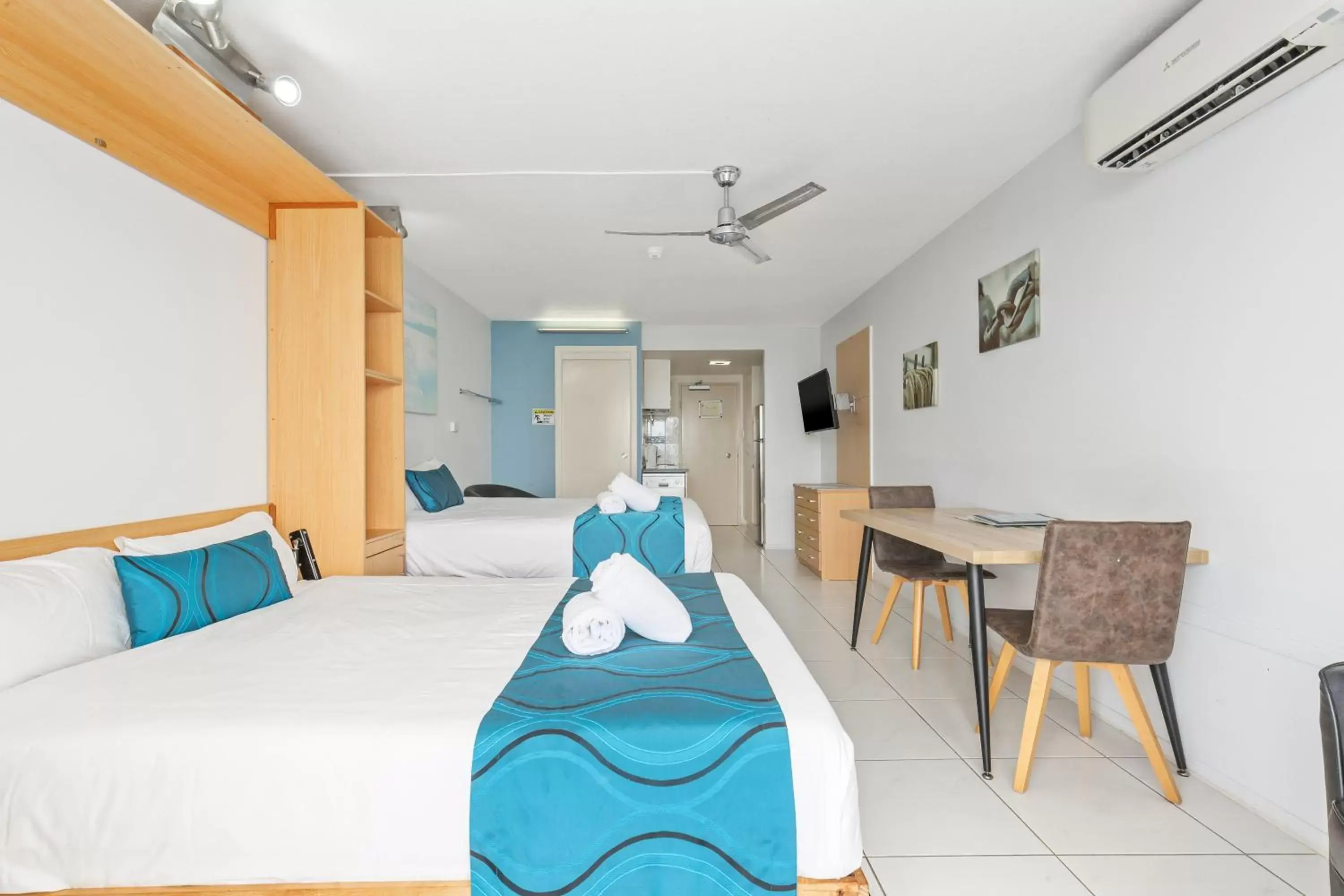 Bed in Bayview Tower Bed in Bayview Tower