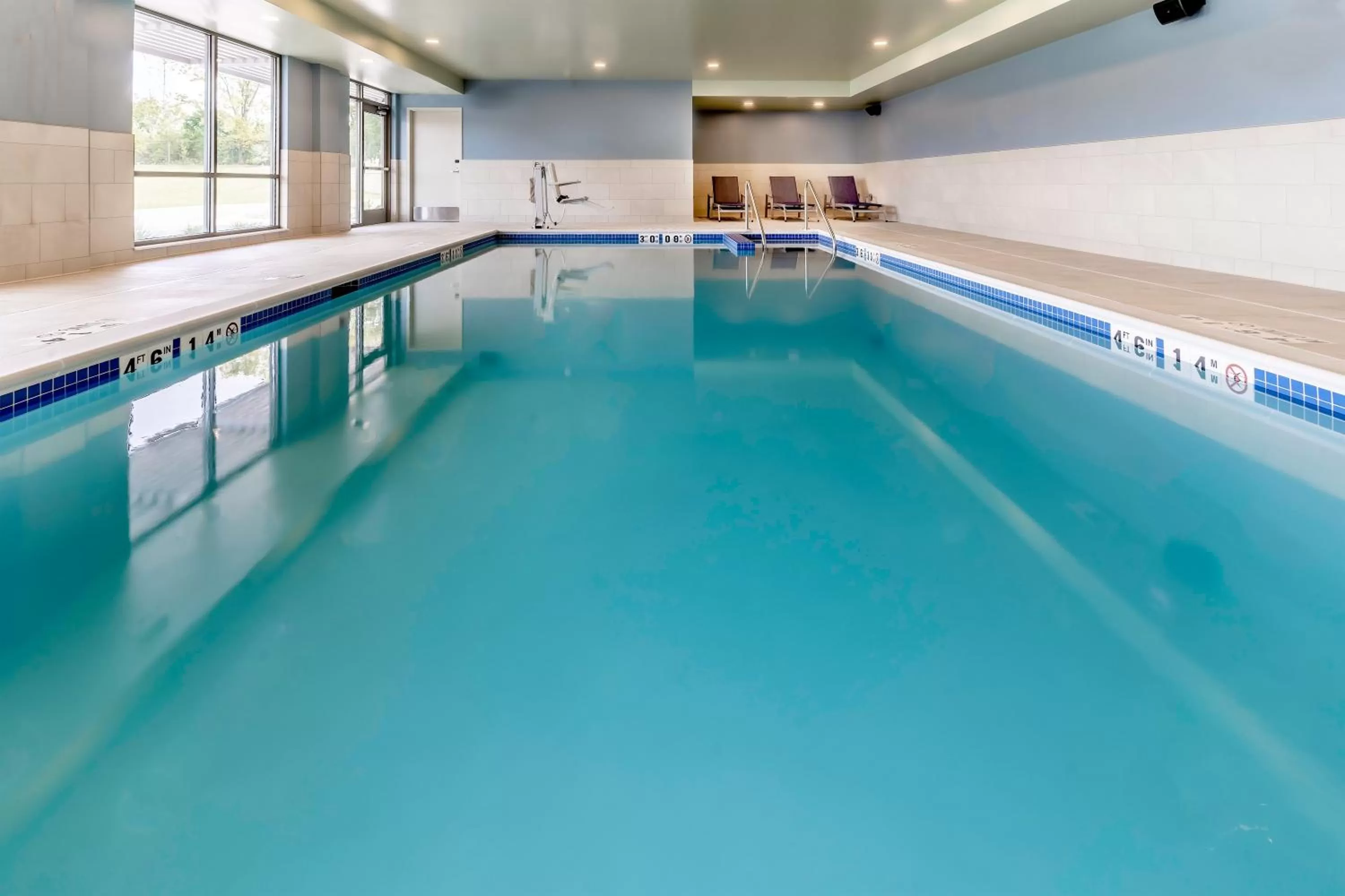 Swimming pool in Holiday Inn Express & Suites - Milwaukee West Allis by IHG