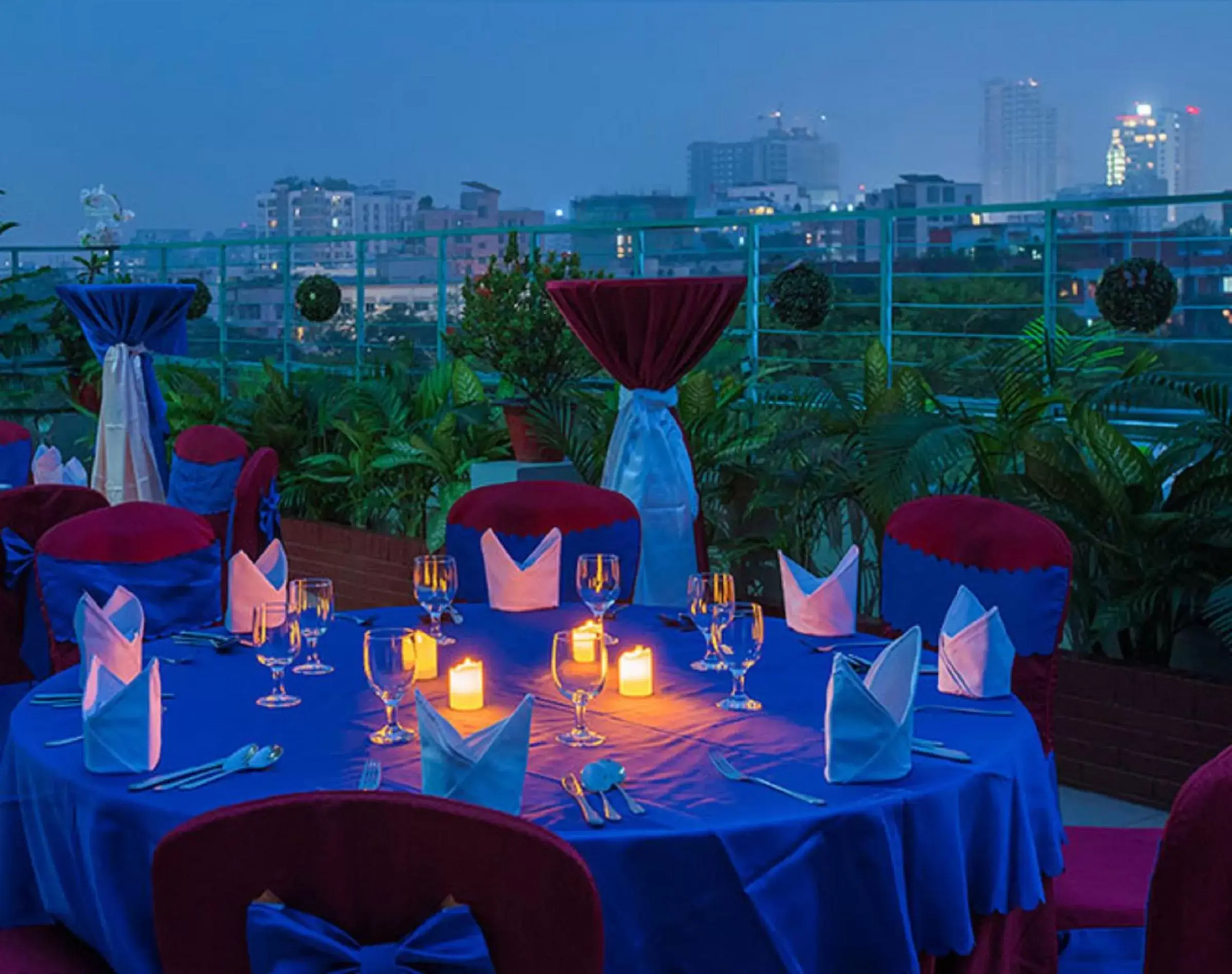 Restaurant/places to eat in HOTEL LAKE CASTLE - Parkview Restaurant/places to eat in HOTEL LAKE CASTLE - Parkview