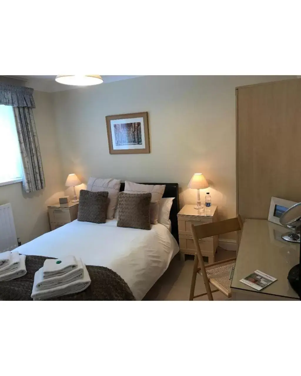 Bedroom, Bed in 31 Queens Road Bedroom, Bed in 31 Queens Road