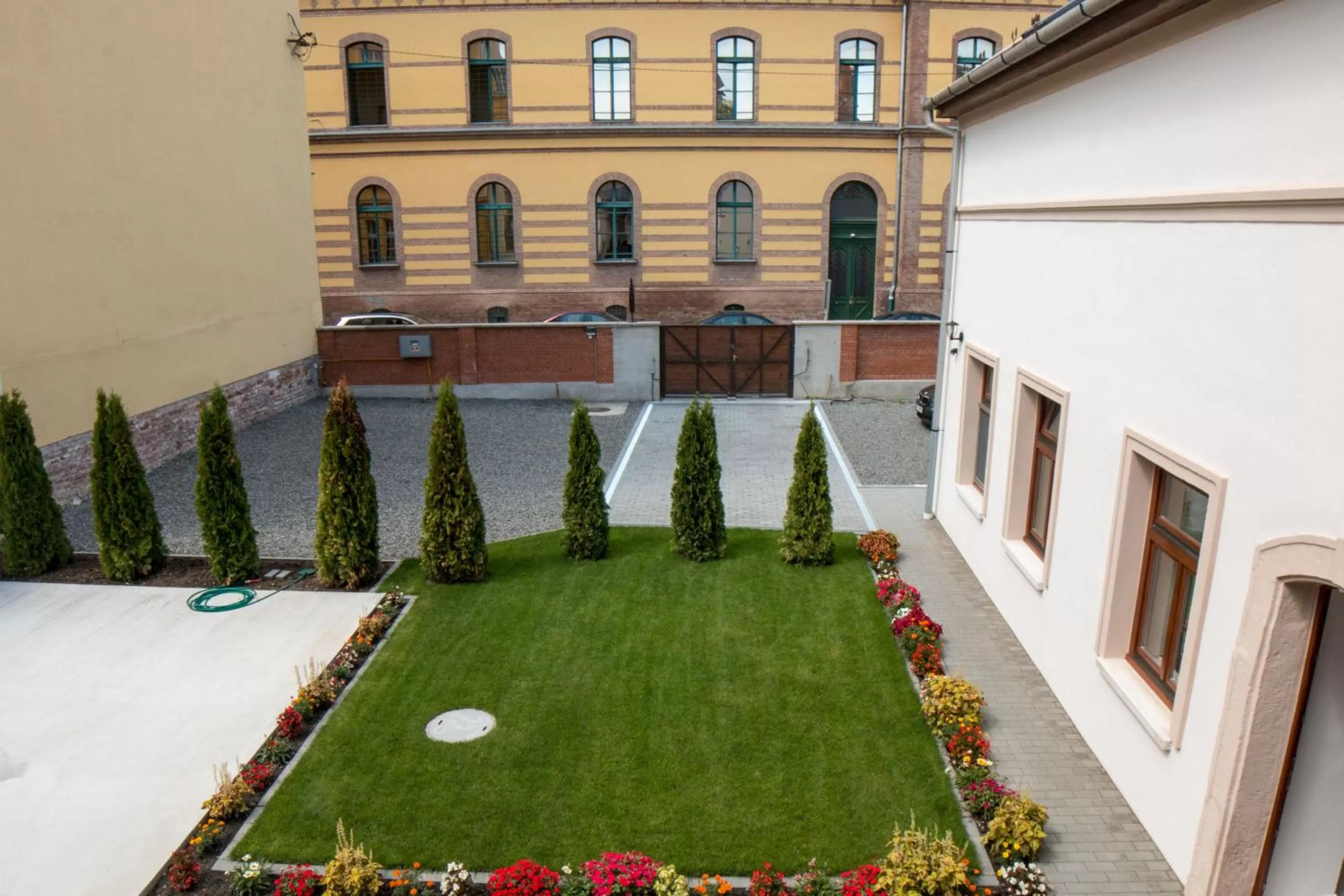 Garden view in Mecset Apartman