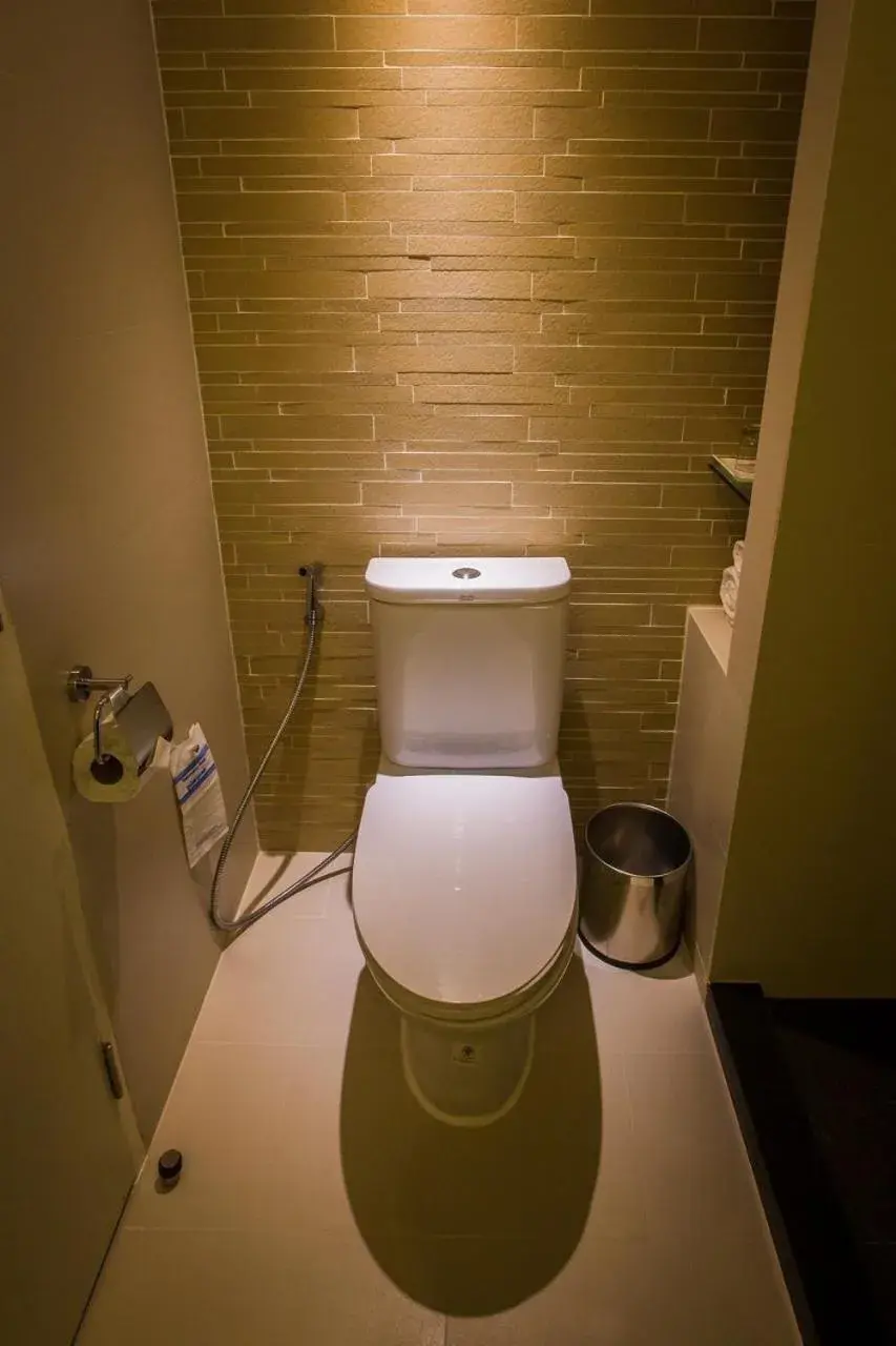 Toilet, Bathroom in Crystal Hotel Hat Yai (SHA Extra Plus)