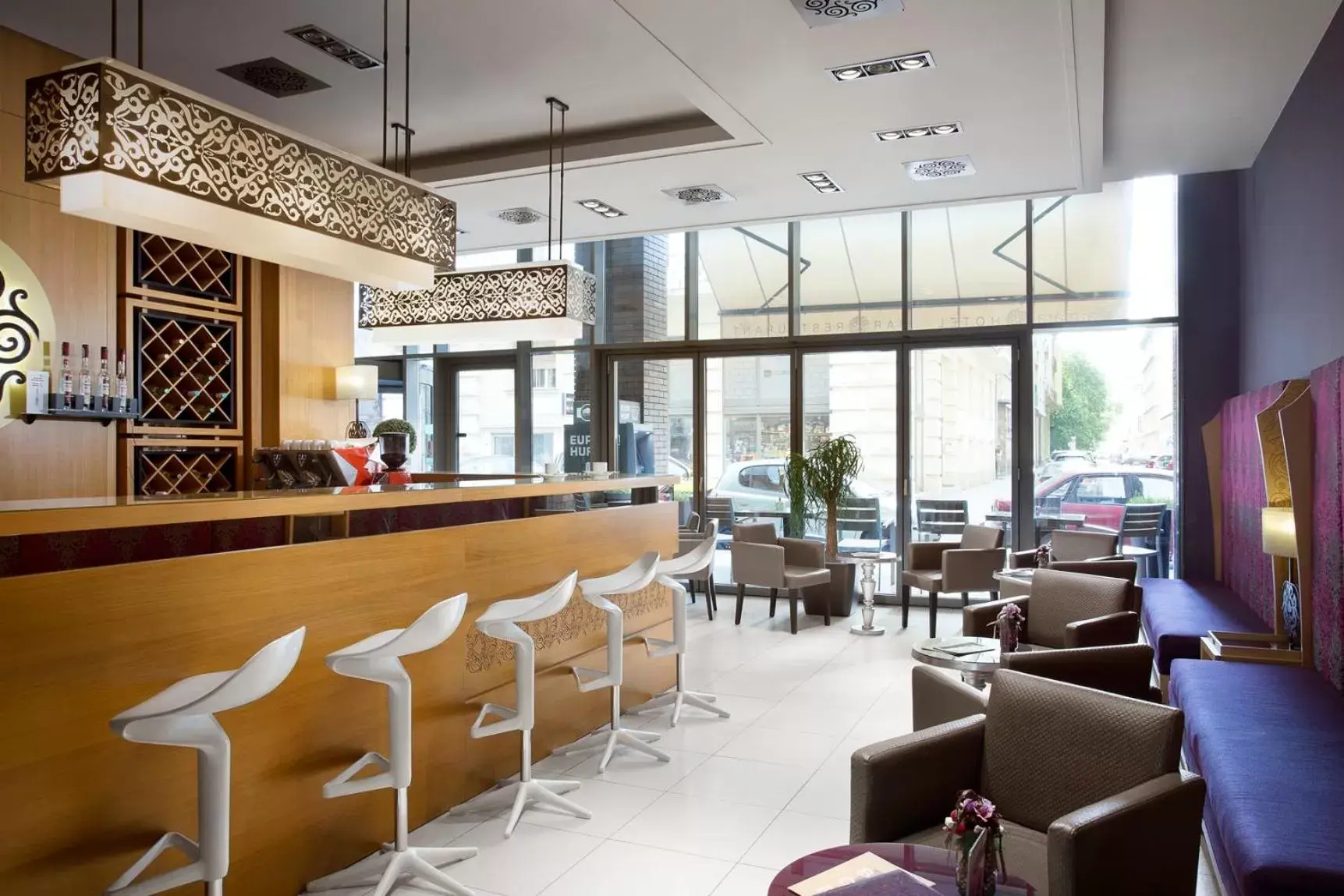 Lounge or bar, Lobby/Reception in Marmara Hotel Budapest