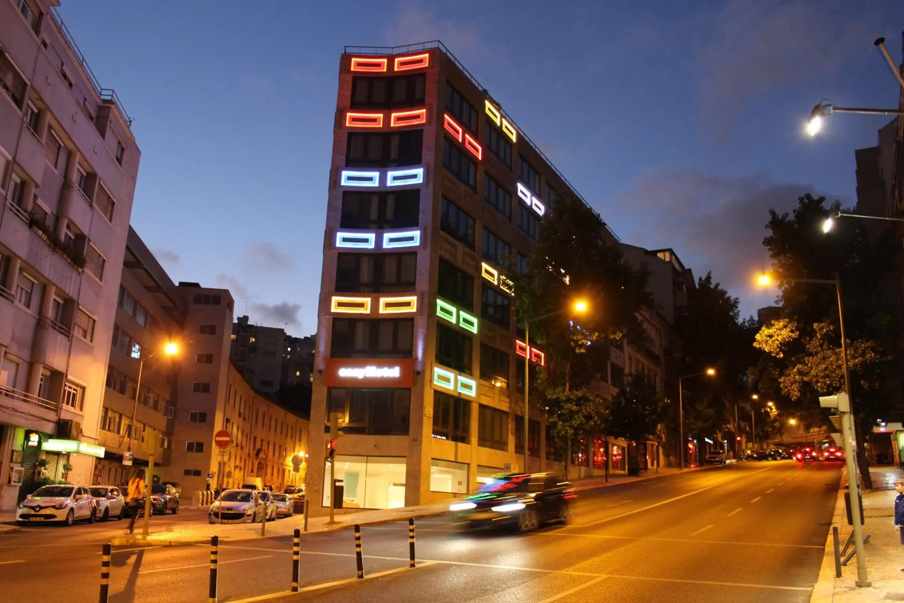 Facade/entrance, Property Building in easyHotel Lisbon