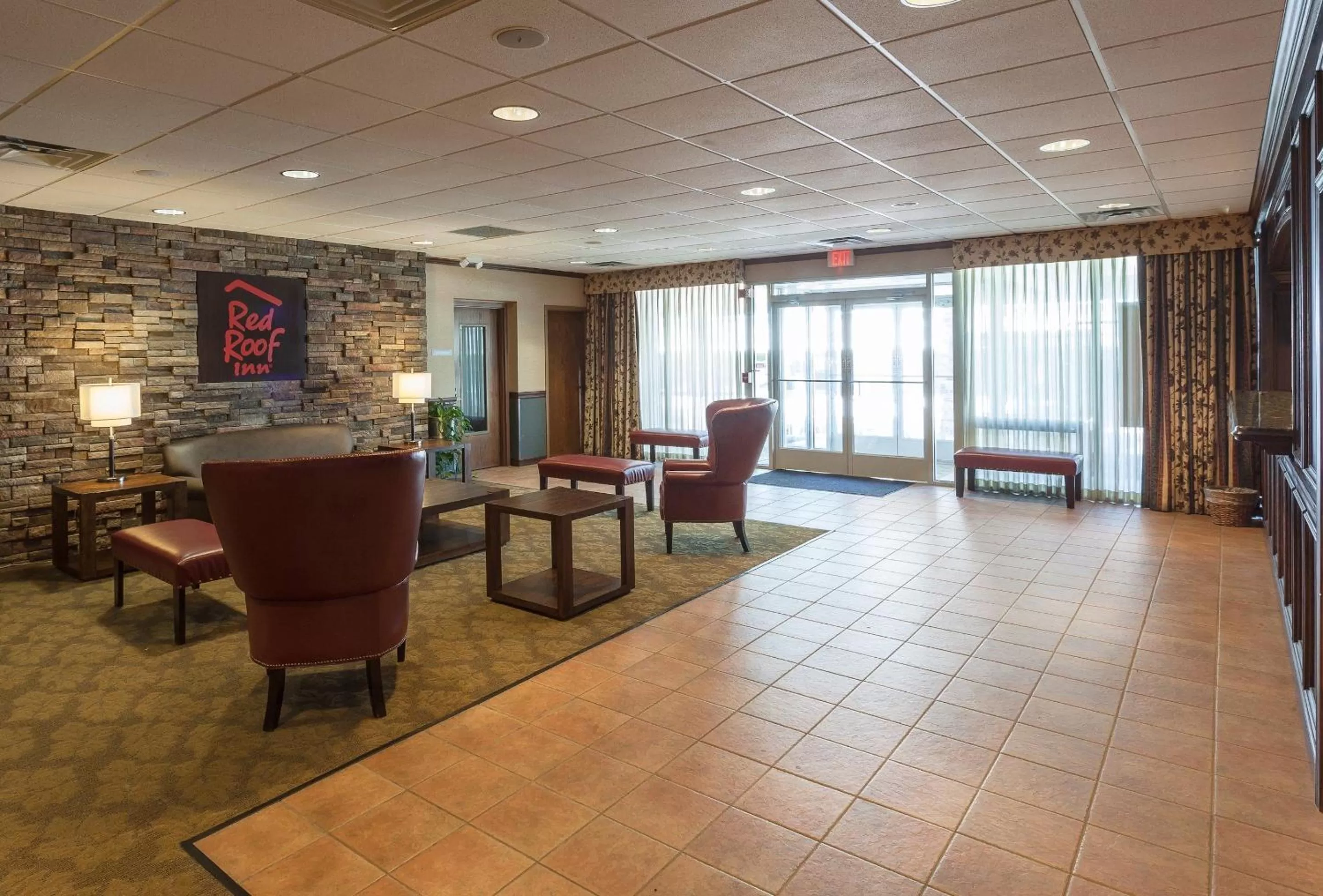Lobby or reception in Red Roof Inn & Suites DeKalb