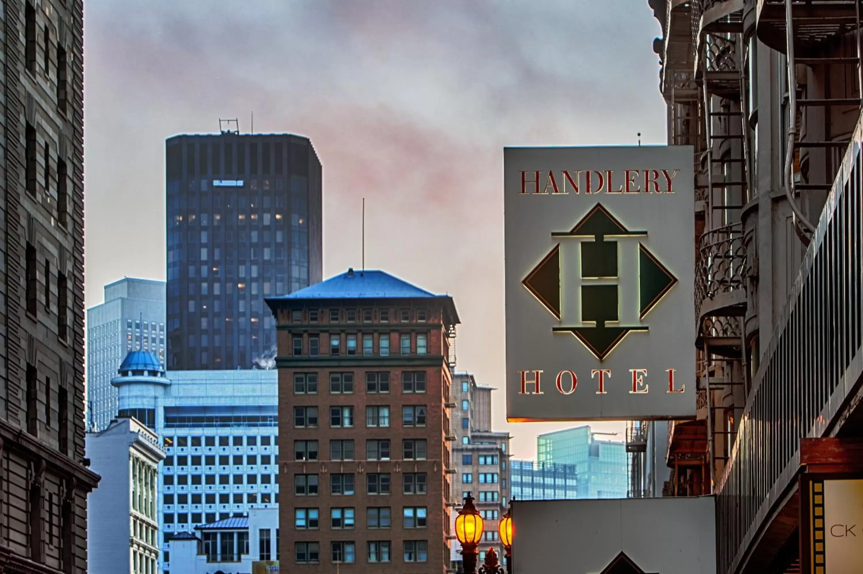 Property logo or sign, Property Building in Handlery Union Square Hotel