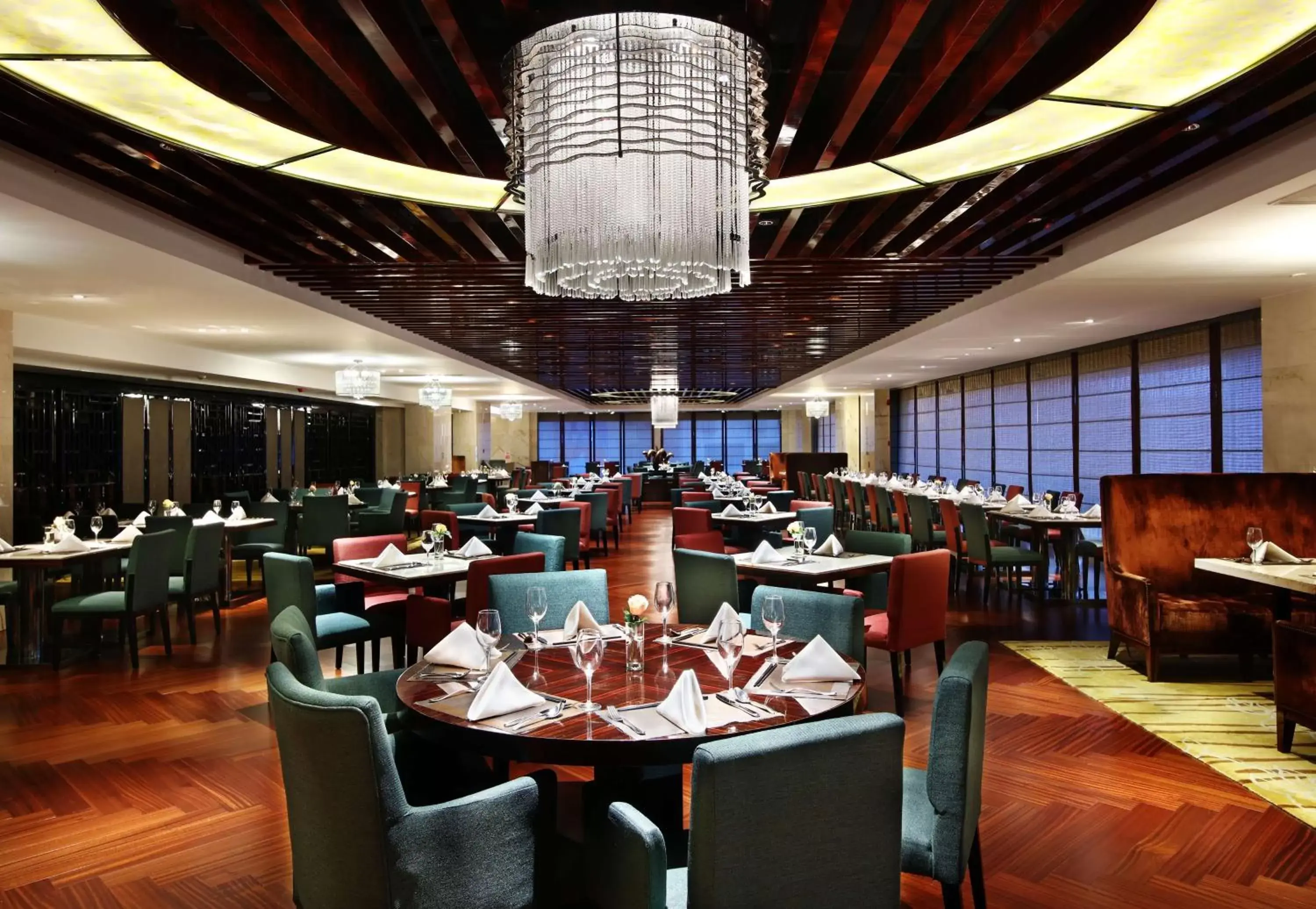 Meeting/conference room, Restaurant/Places to Eat in Hilton Zhongshan Downtown