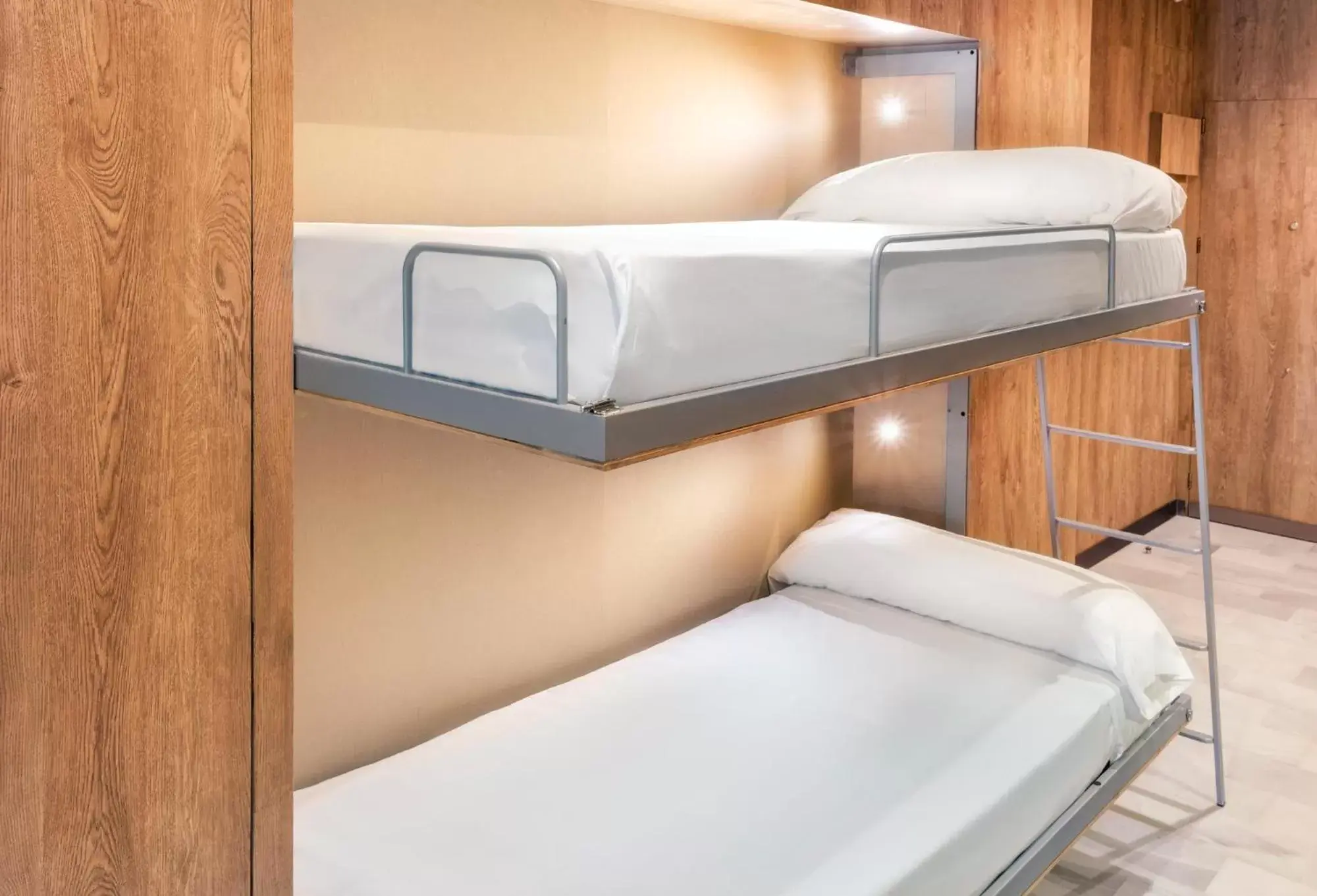 bunk bed, Bed in Hotel San Pablo Sevilla bunk bed, Bed in Hotel San Pablo Sevilla