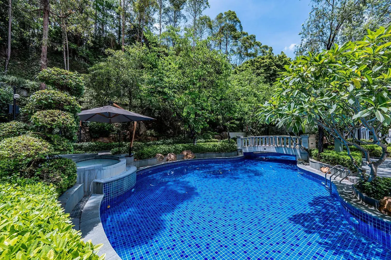 Pool view, Swimming Pool in Goodview Hotel Sangem Tangxia