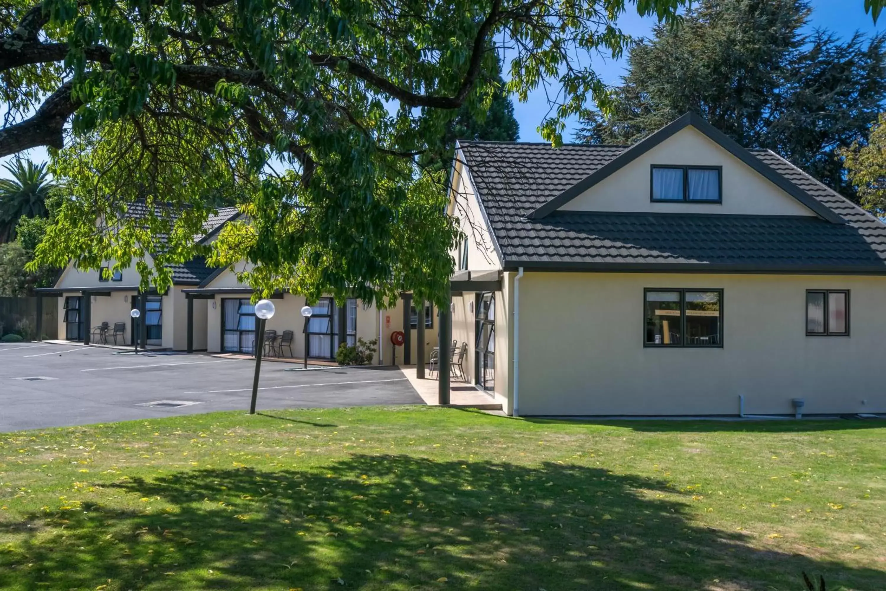 Property Building in Ashleigh Court Motel