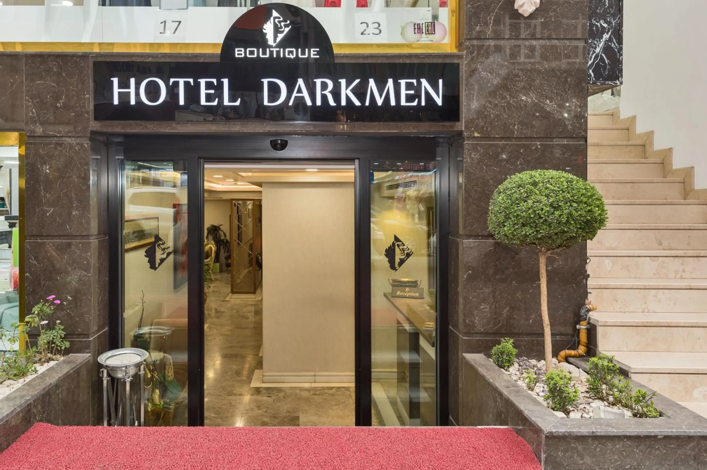 Nearby landmark in Darkmen Hotel 2